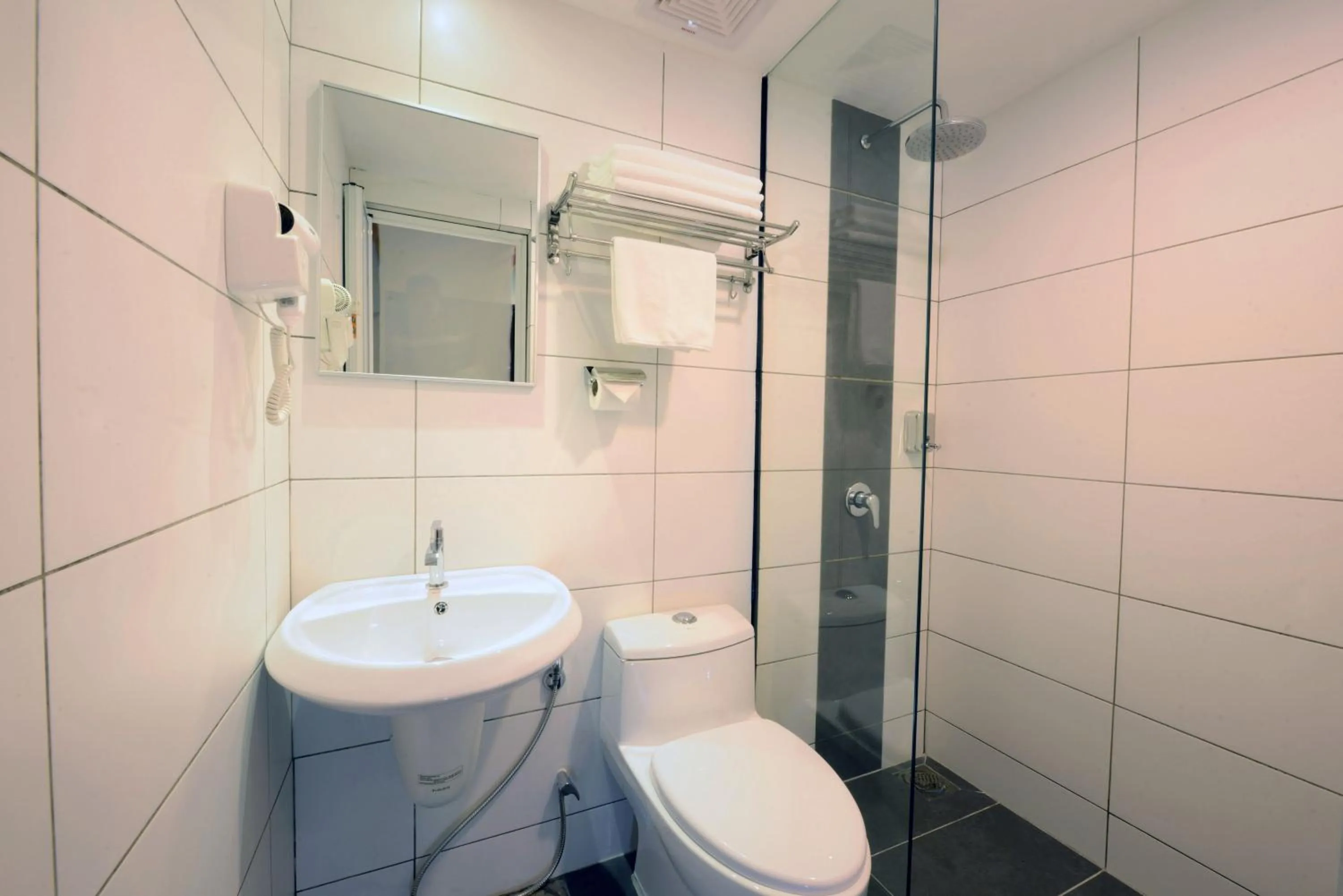 Bathroom in Season Inn Langkawi Motel