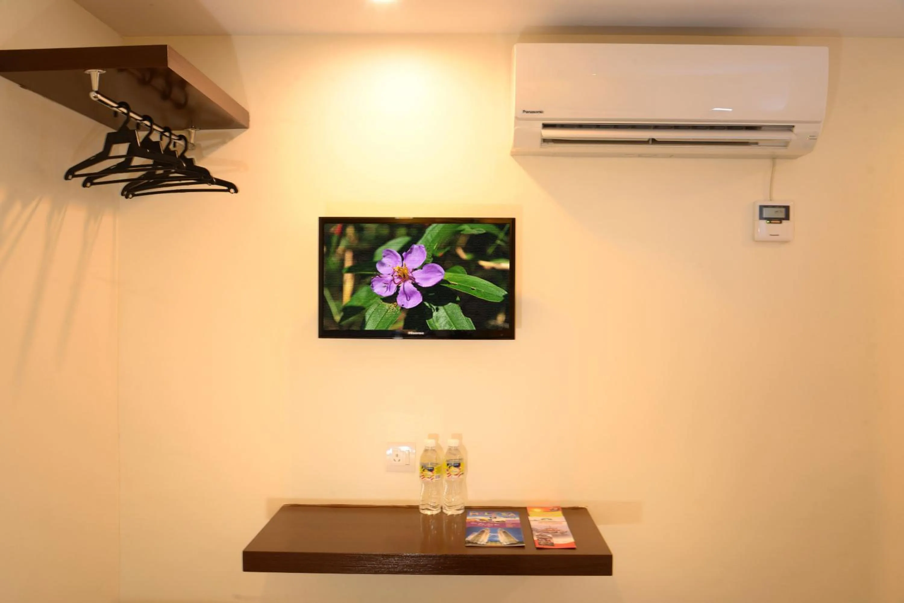 room service in Season Inn Langkawi Motel