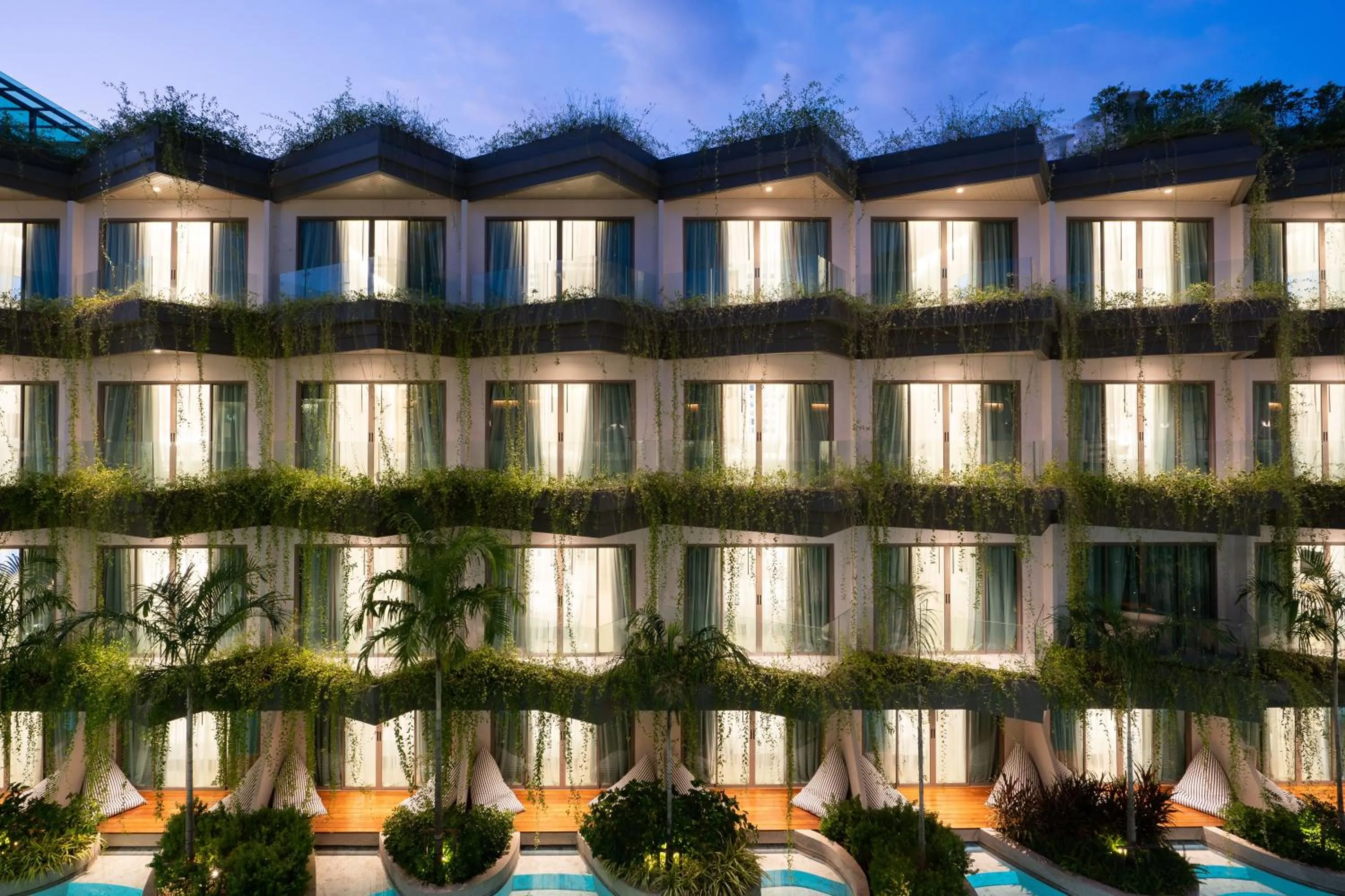 Property building in Panwaburi Beachfront Resort - SHA Extra Plus