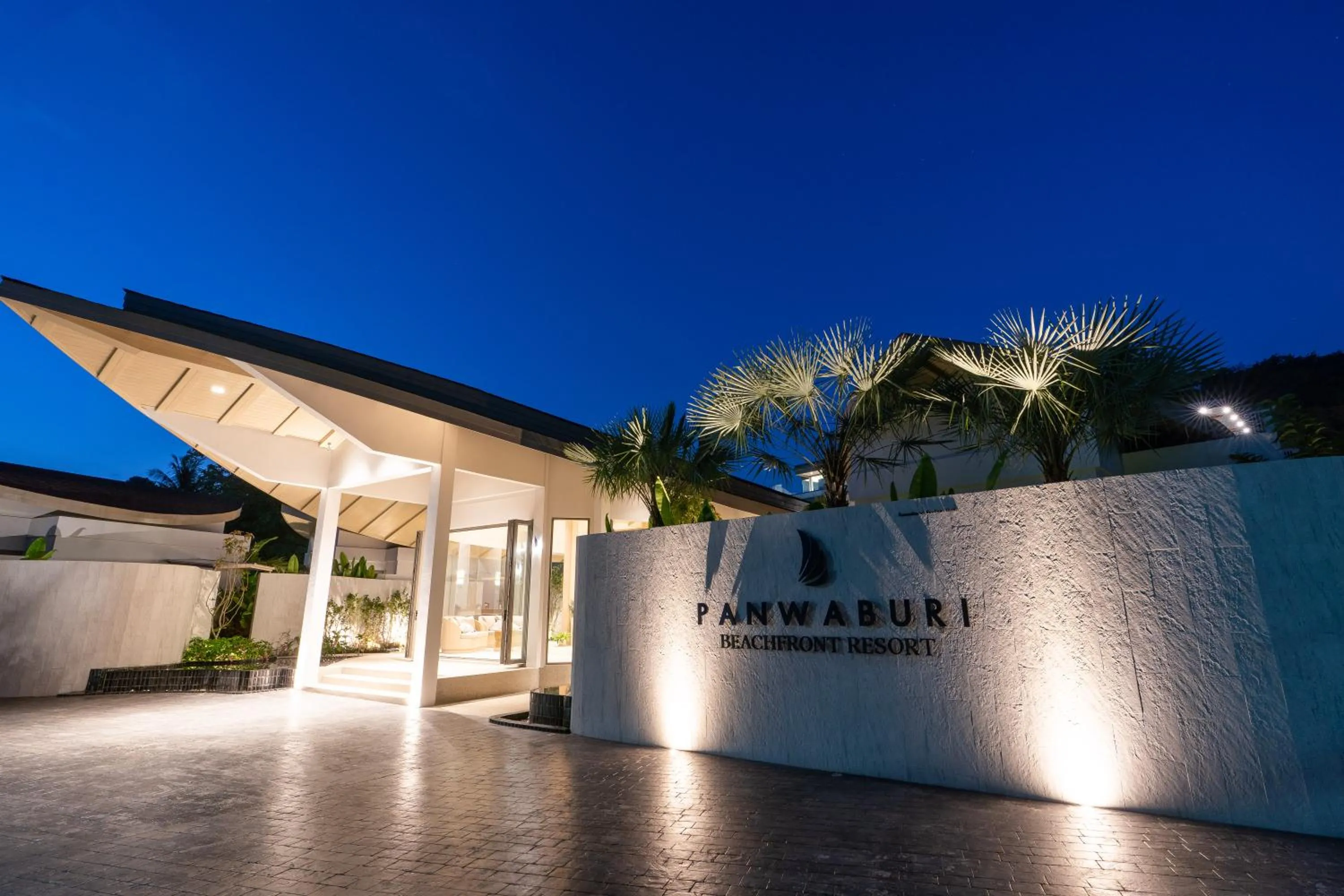 Property building in Panwaburi Beachfront Resort - SHA Extra Plus