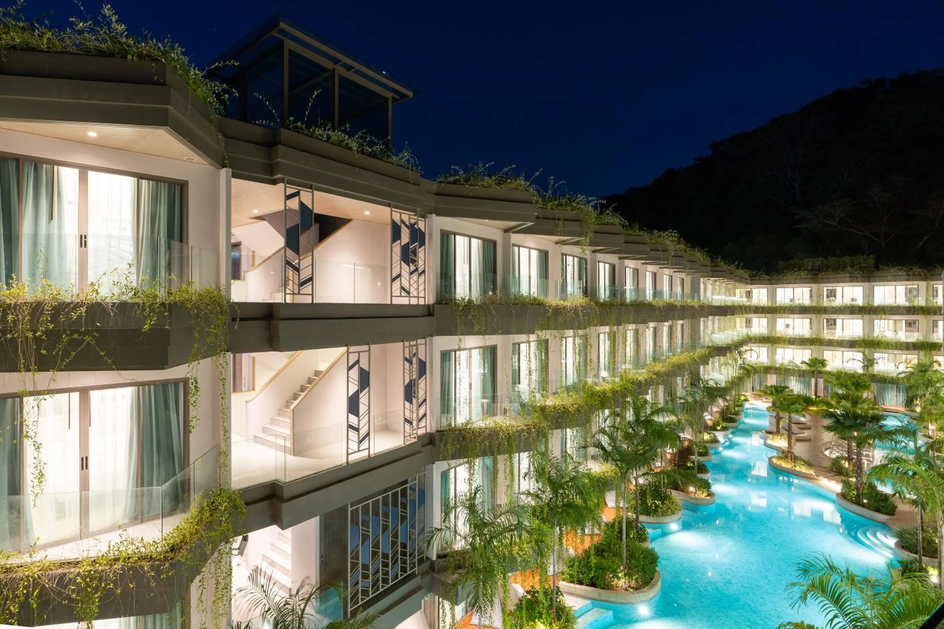 Property building in Panwaburi Beachfront Resort - SHA Extra Plus