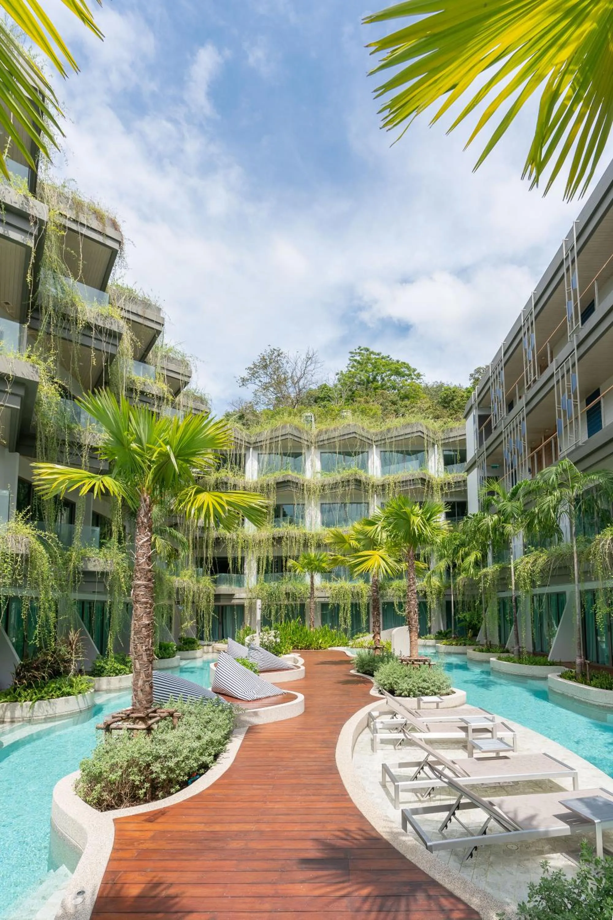 Panwaburi Beachfront Resort - SHA Extra Plus