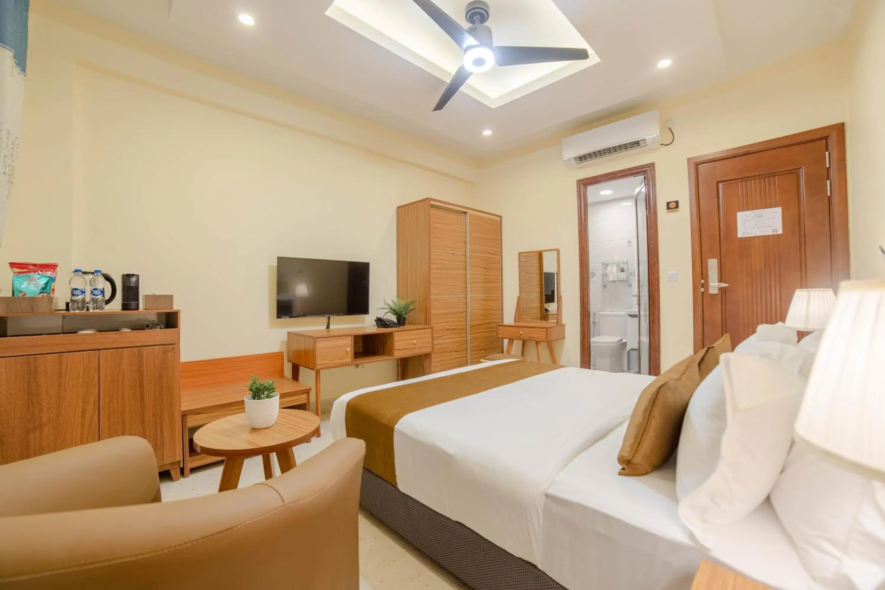 Deluxe Queen Room with City View & Balcony (Free Return Airport Transfer) in Amber Beach Hotel Deluxe Queen Room with City View & Balcony (Free Return Airport Transfer) in Amber Beach Hotel