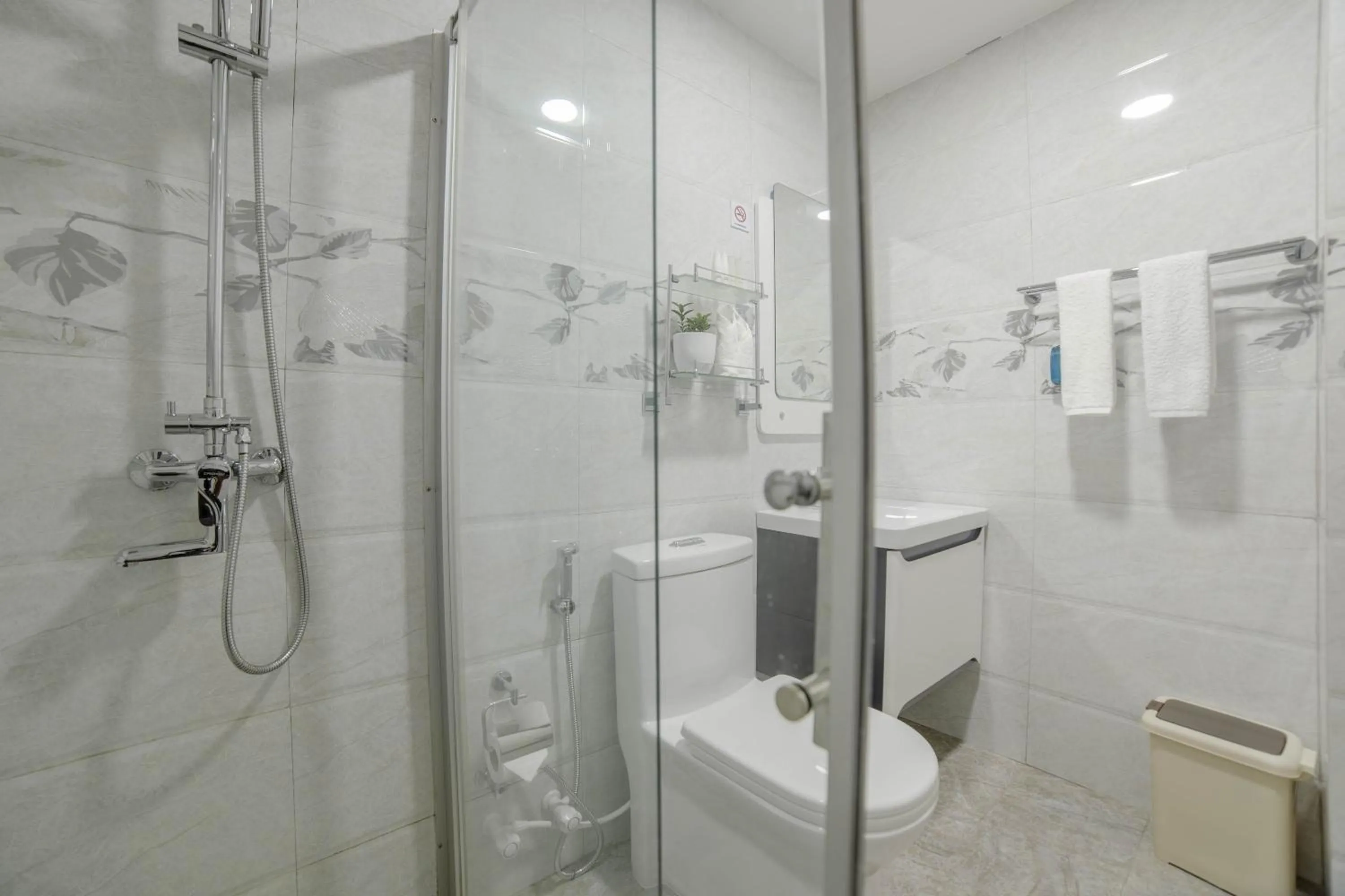 Toilet in Amber Beach Hotel at Hulhumale