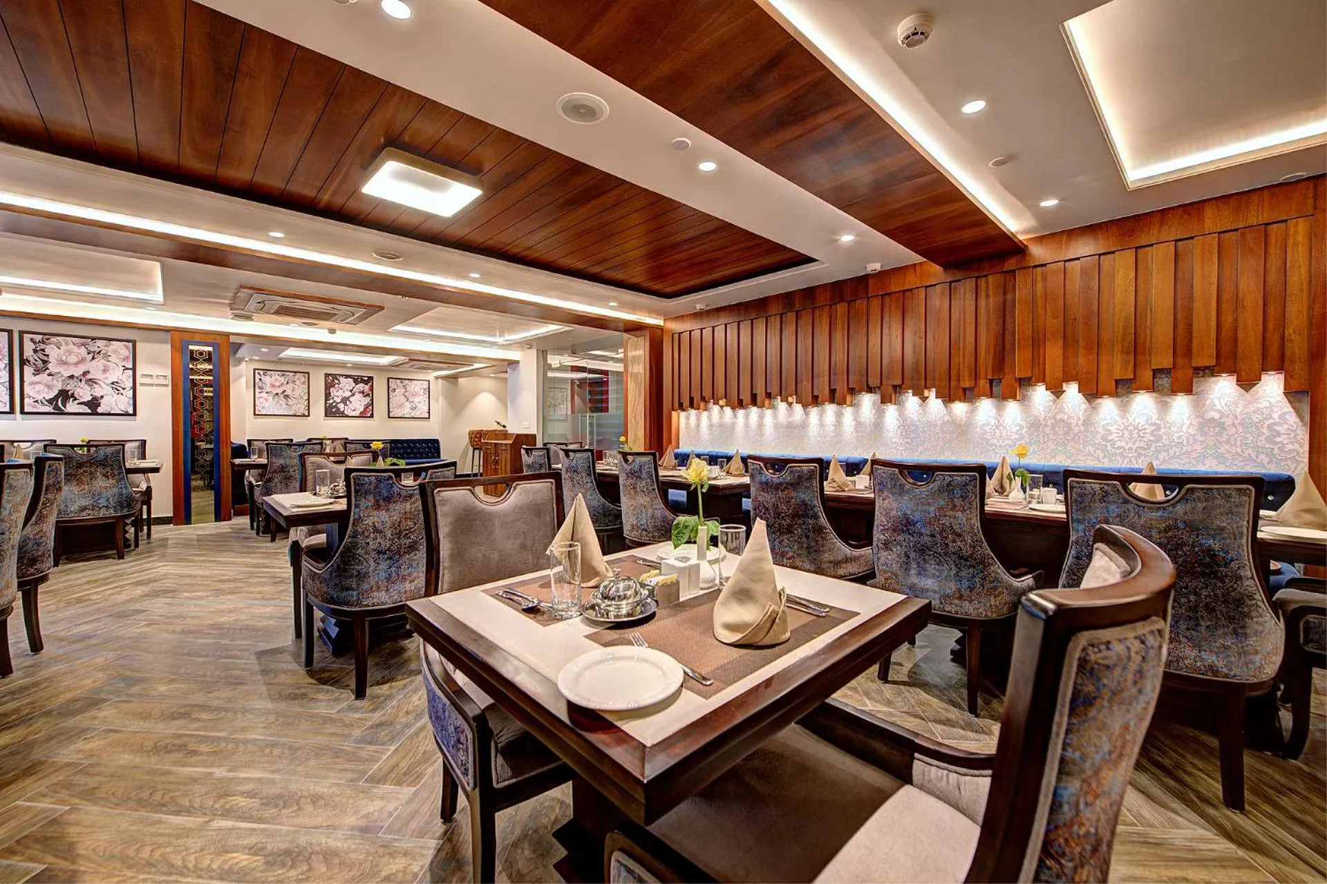 Restaurant/places to eat in Best Western Plus Revanta Mcleod Ganj