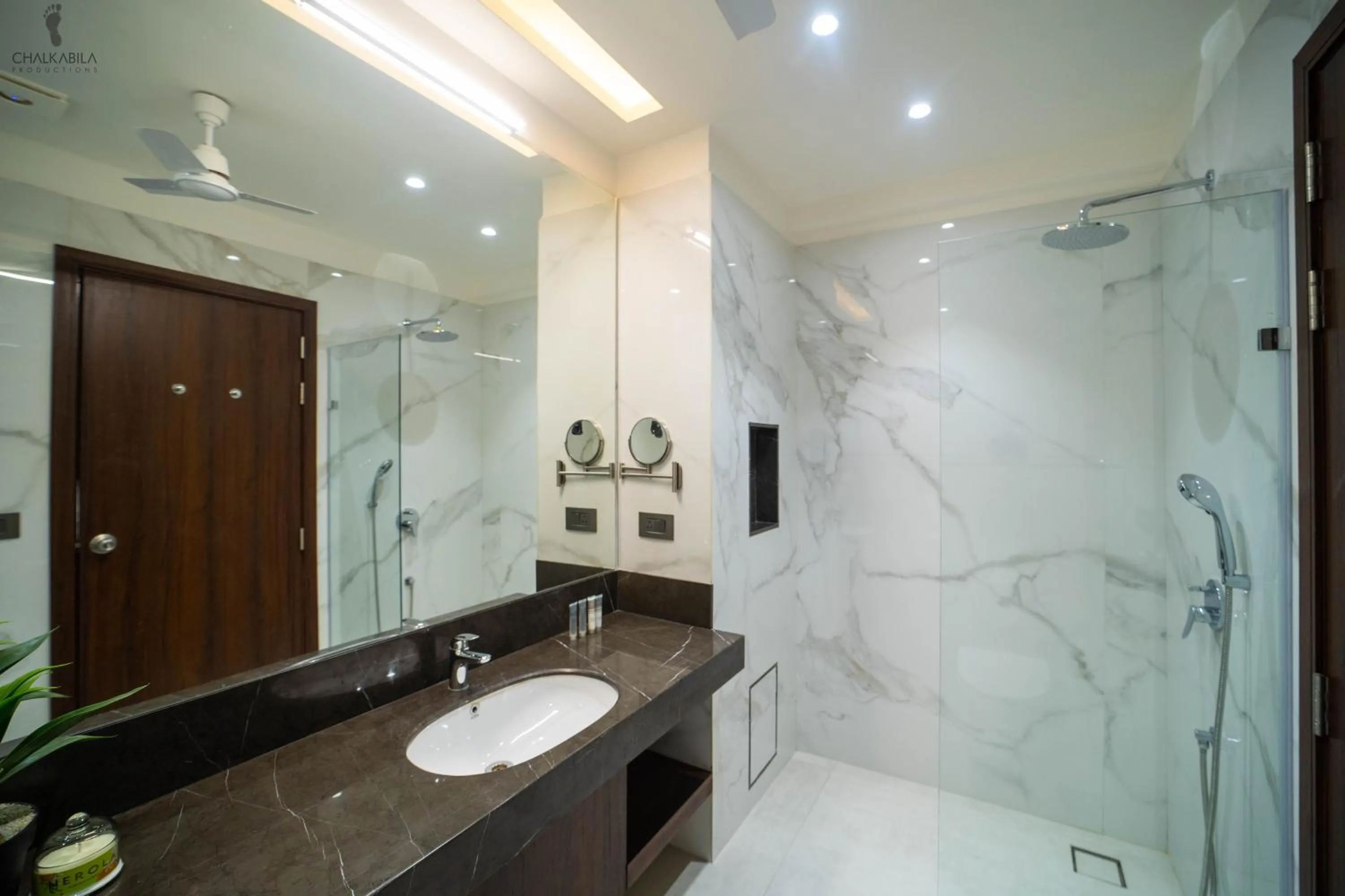 Bathroom in Aura Boutique Hotel