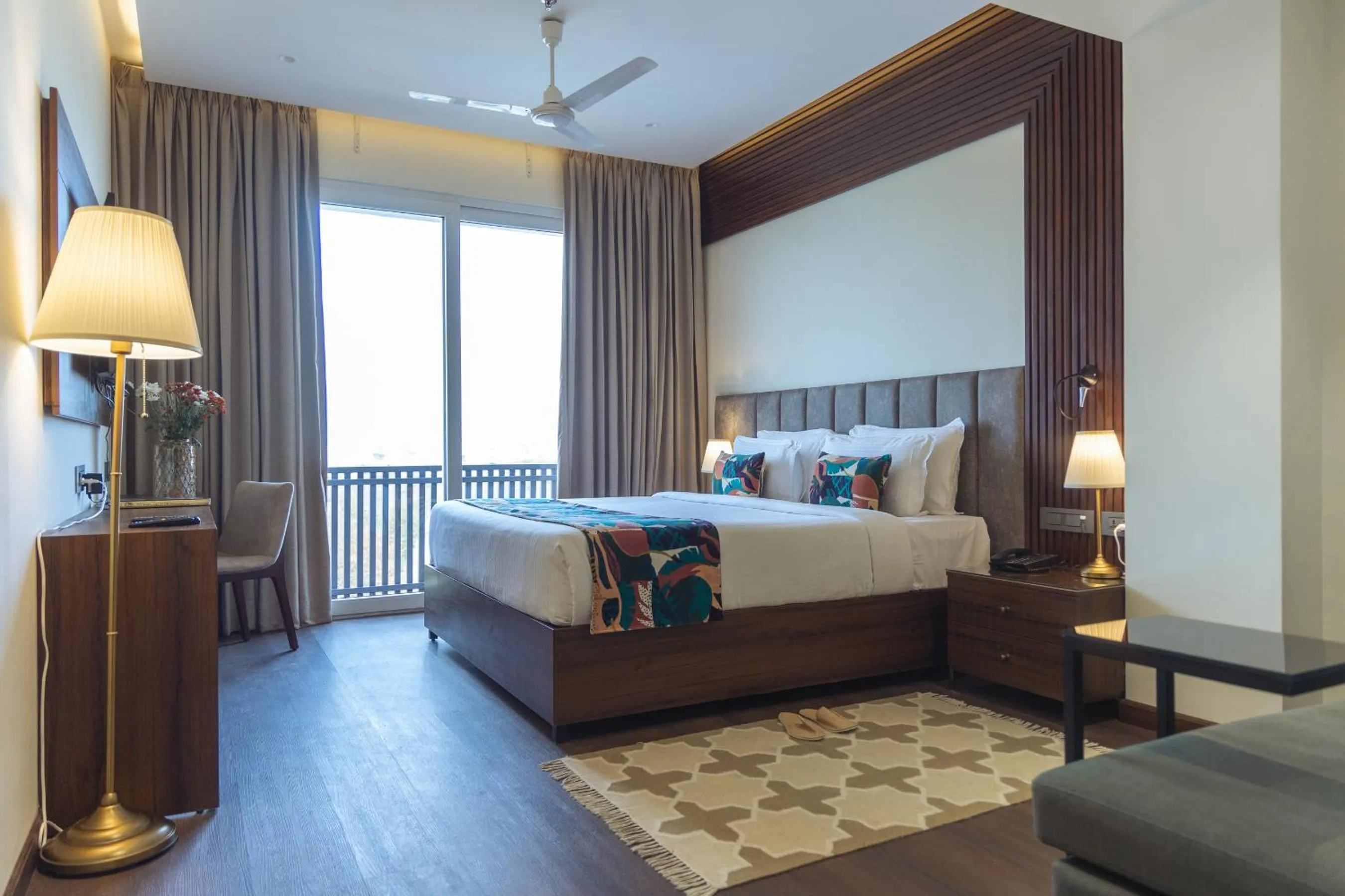 TV and multimedia, Bed in Aura Boutique Hotel