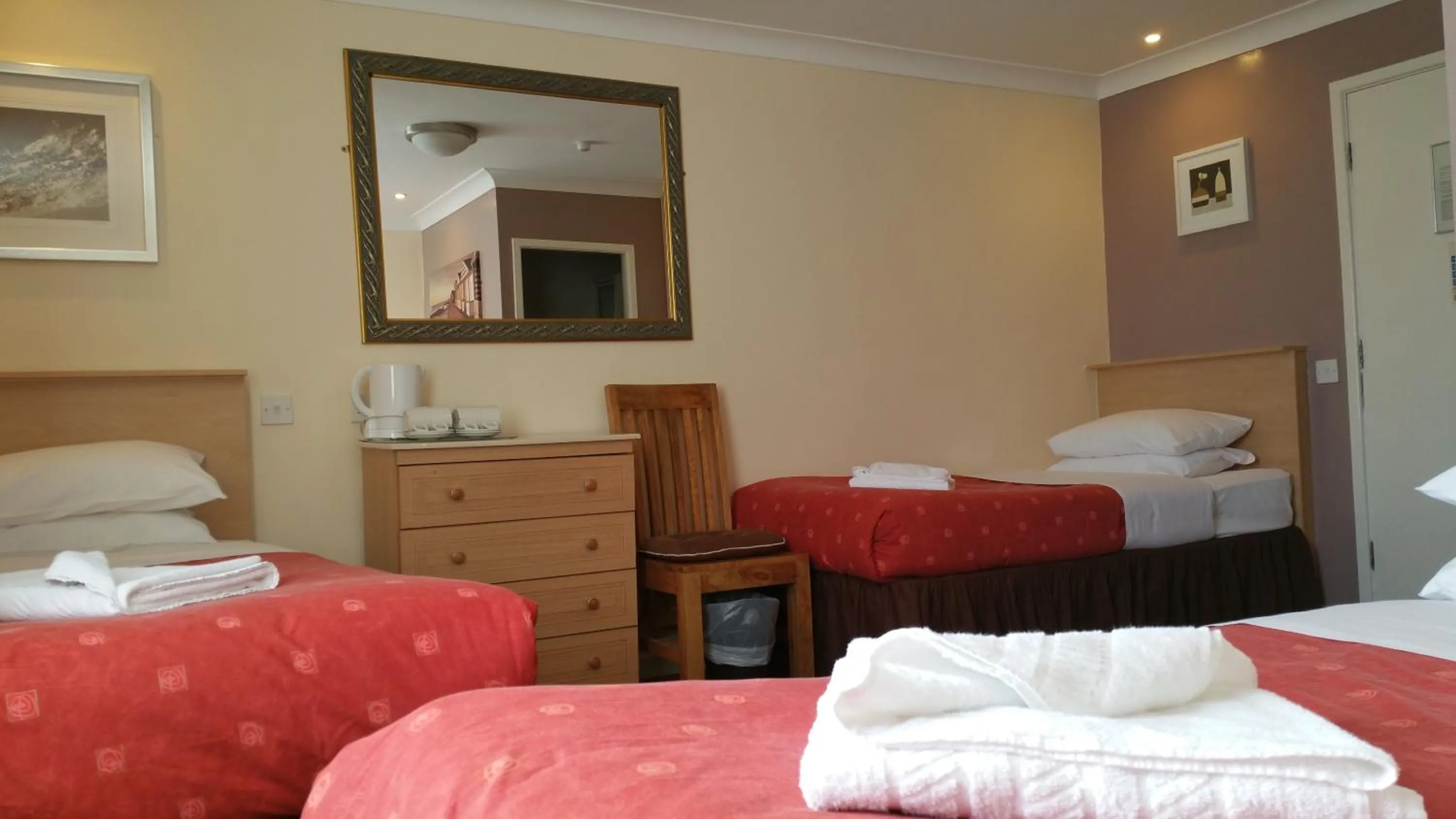 Bed in Westholme Hotel