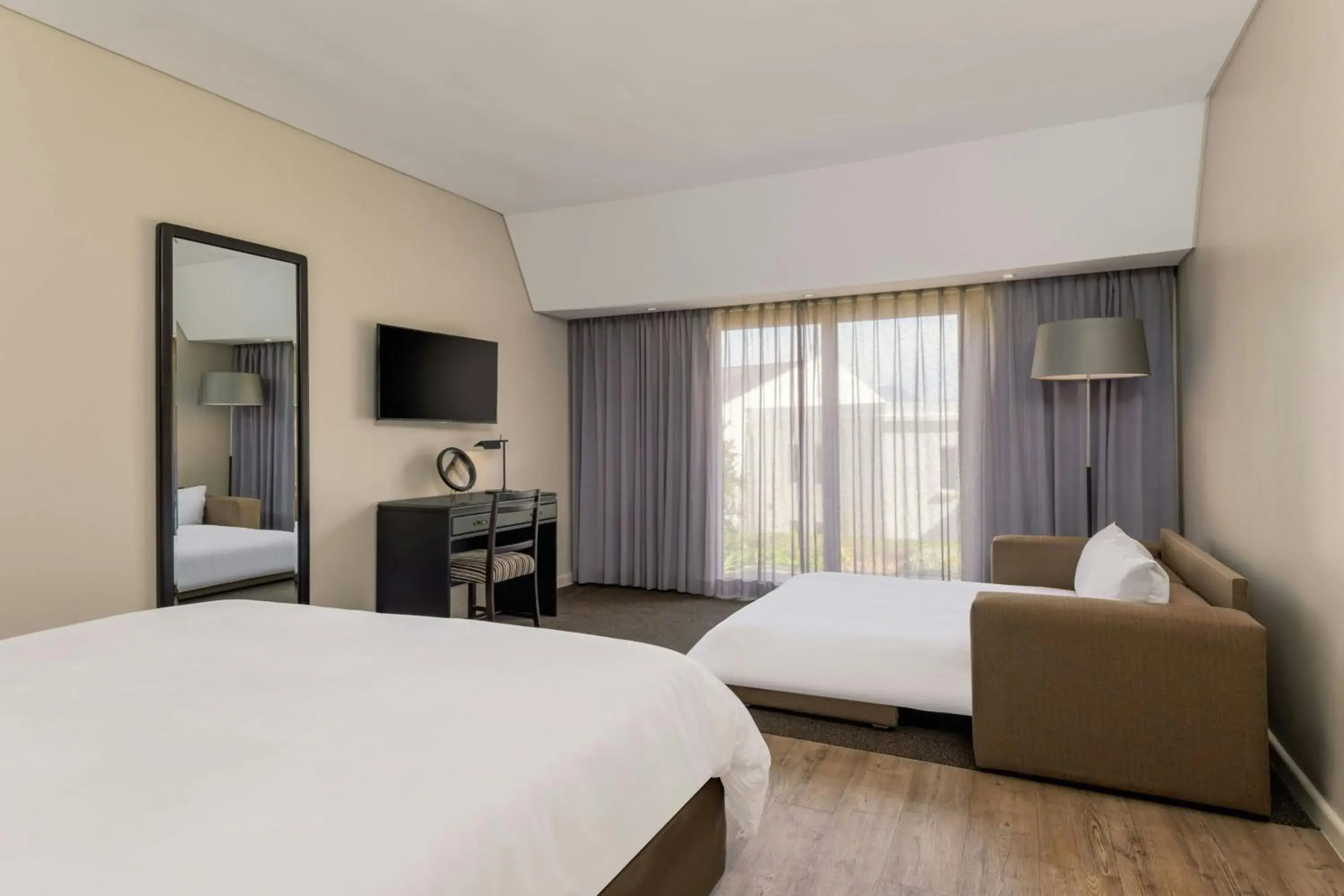 King Room with Sofa Bed and Garden View in Lord Charles Hotel, Somerset West, a Tribute Portfolio Hotel King Room with Sofa Bed and Garden View in Lord Charles Hotel, Somerset West, a Tribute Portfolio Hotel