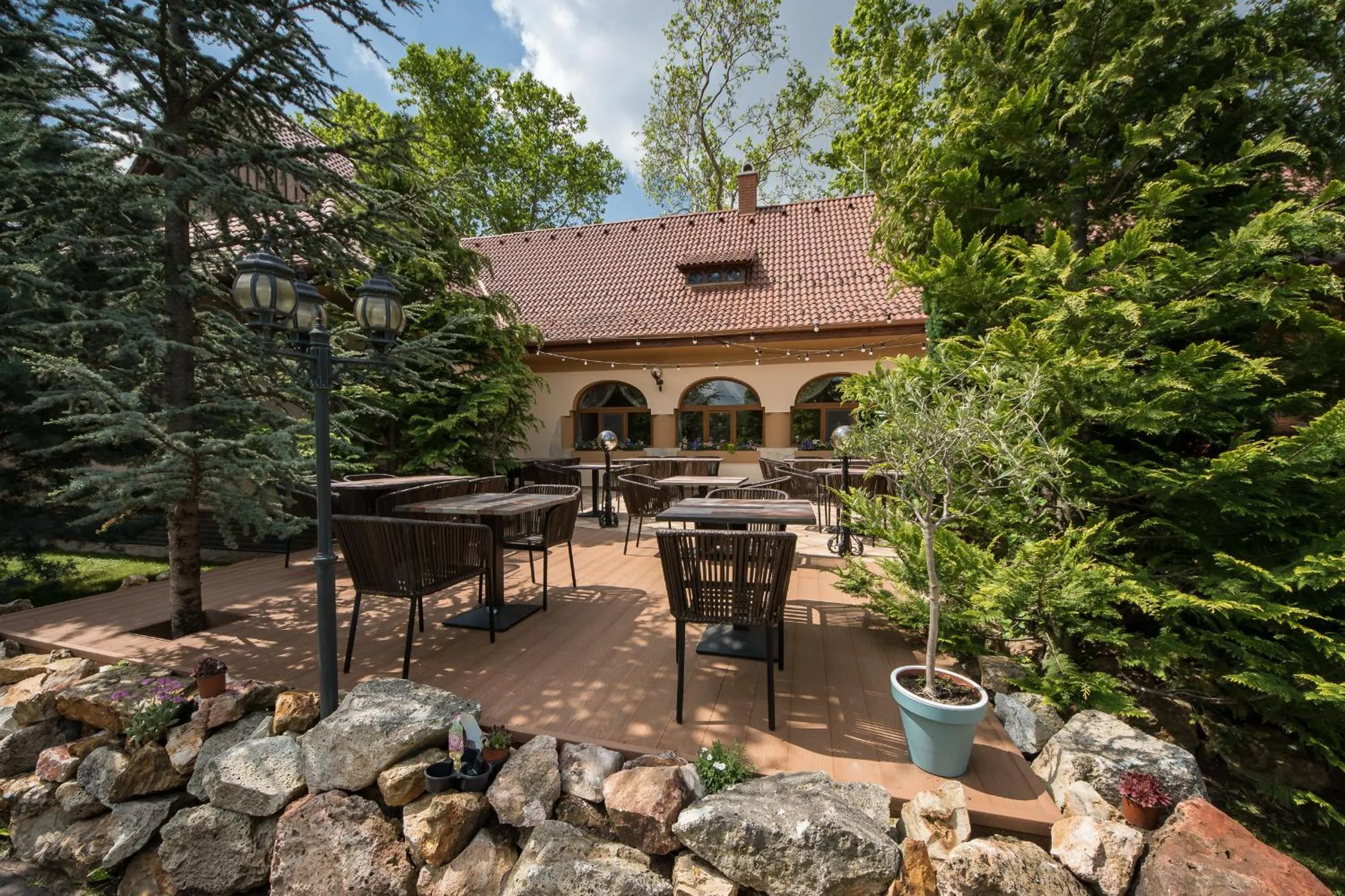 Balcony/Terrace in Platan Garden Rooms & Restaurant