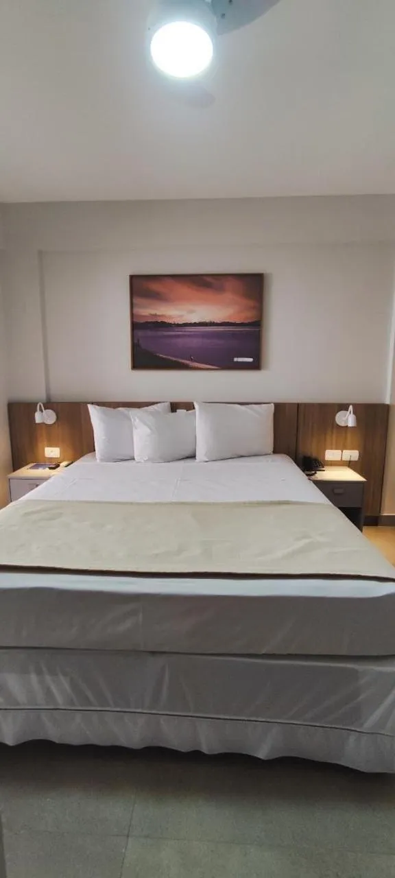 Bed in Hotel Bandeirantes da Barra