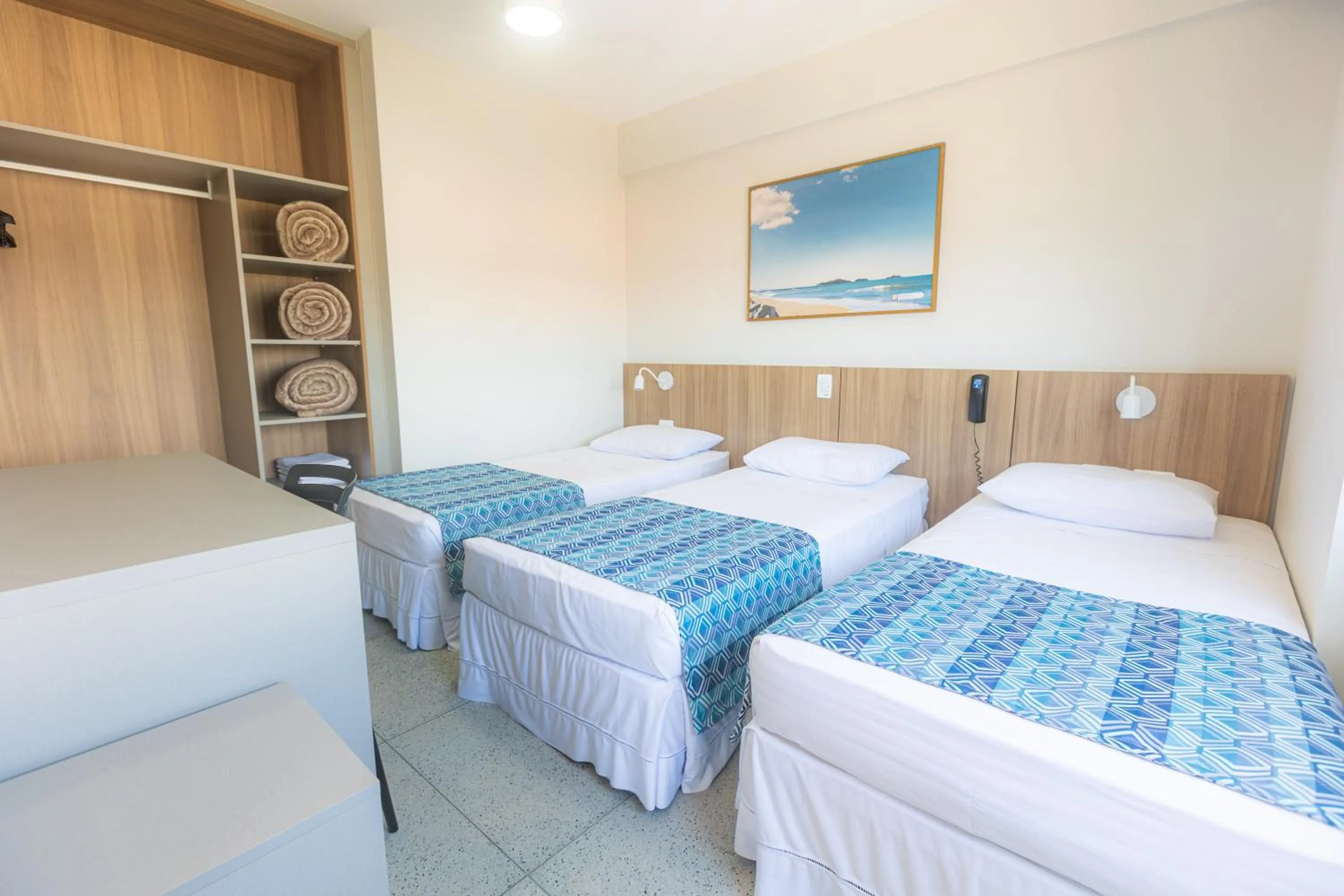 Bed in Hotel Bandeirantes da Barra