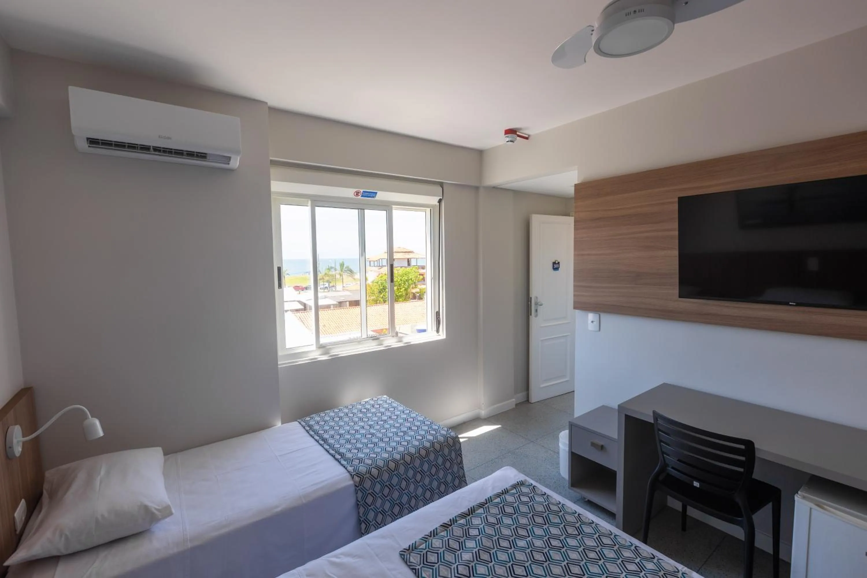 Bed in Hotel Bandeirantes da Barra