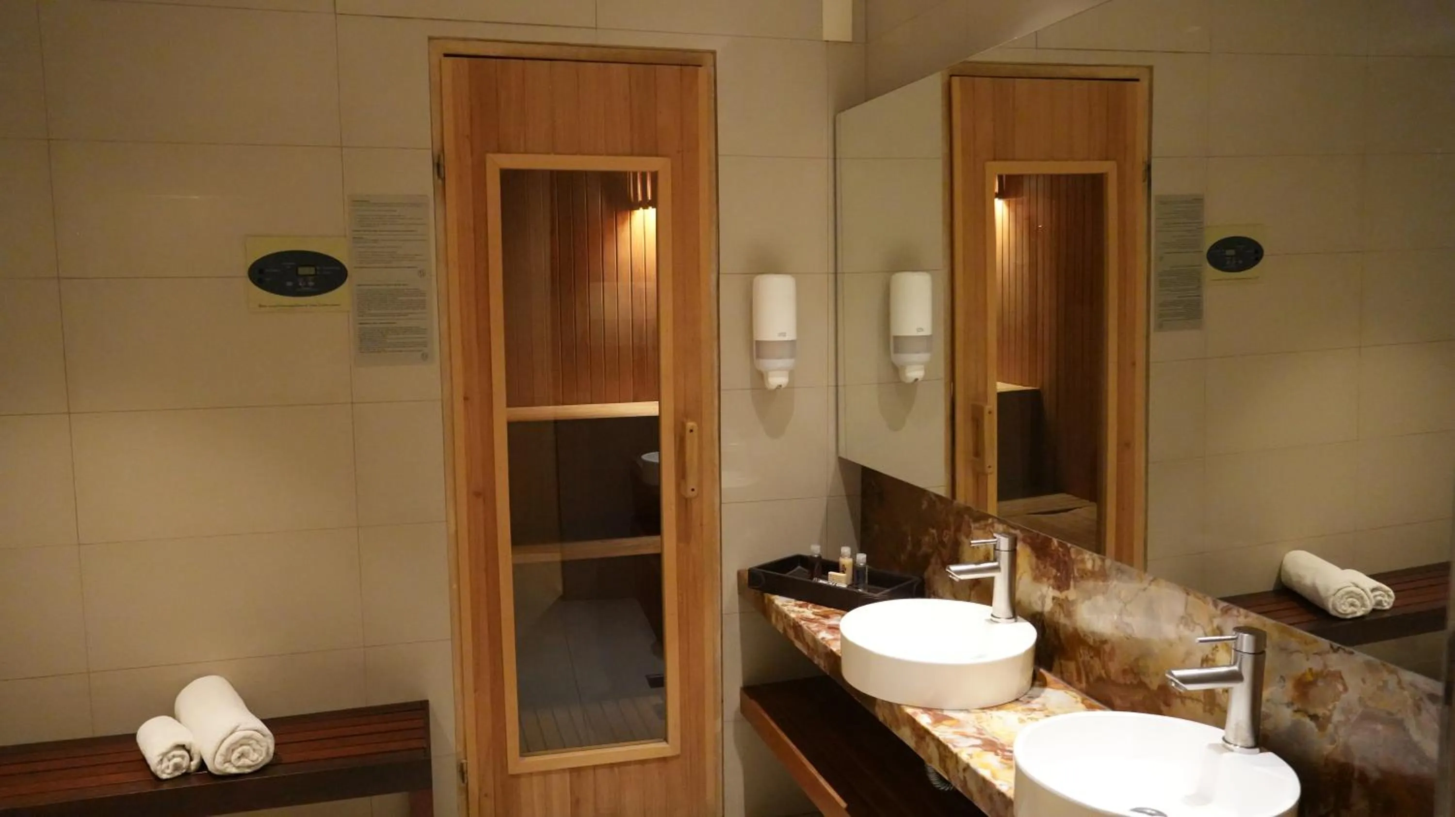 Bathroom in Design Suites Salta