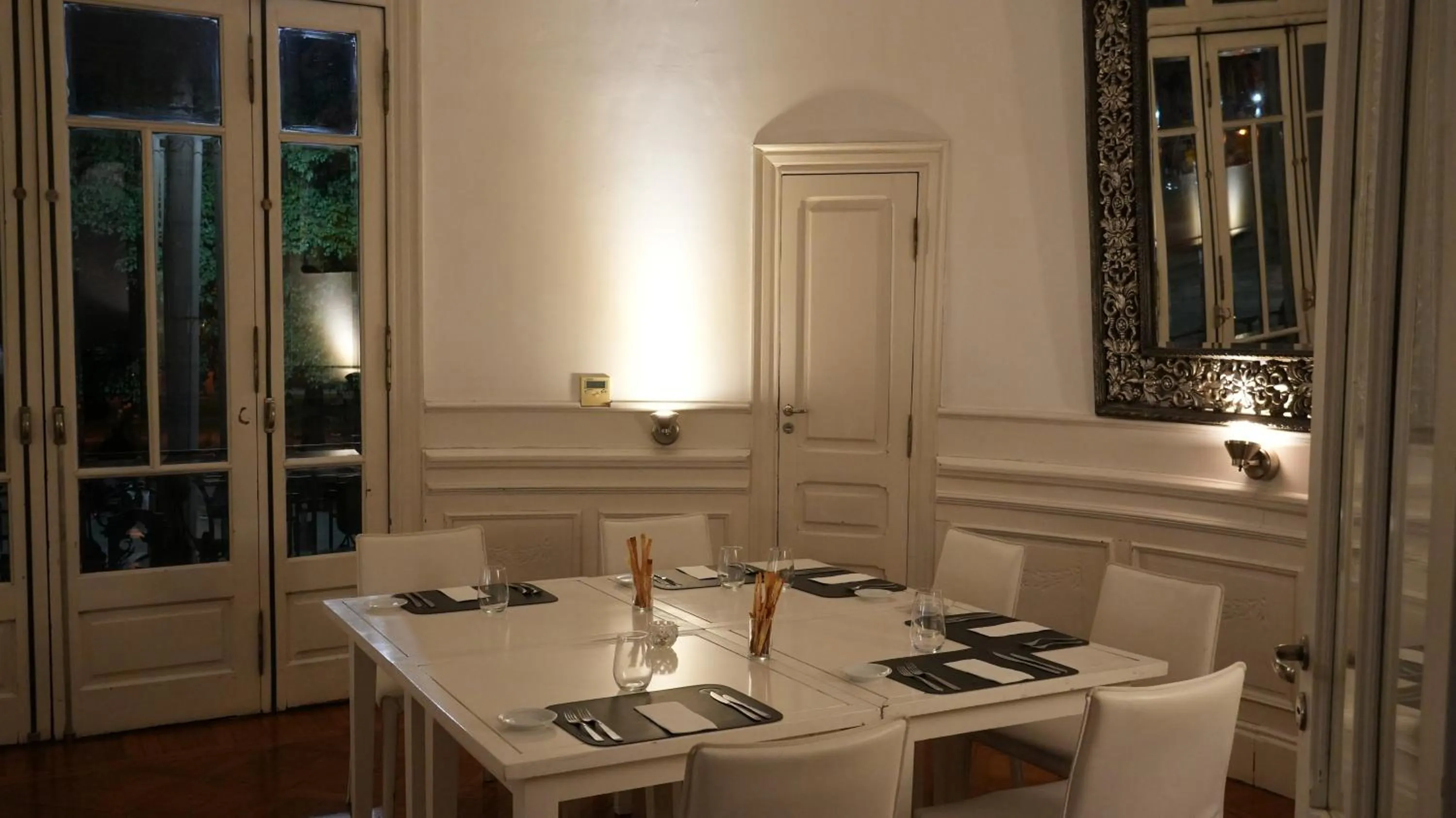 Restaurant/places to eat in Design Suites Salta