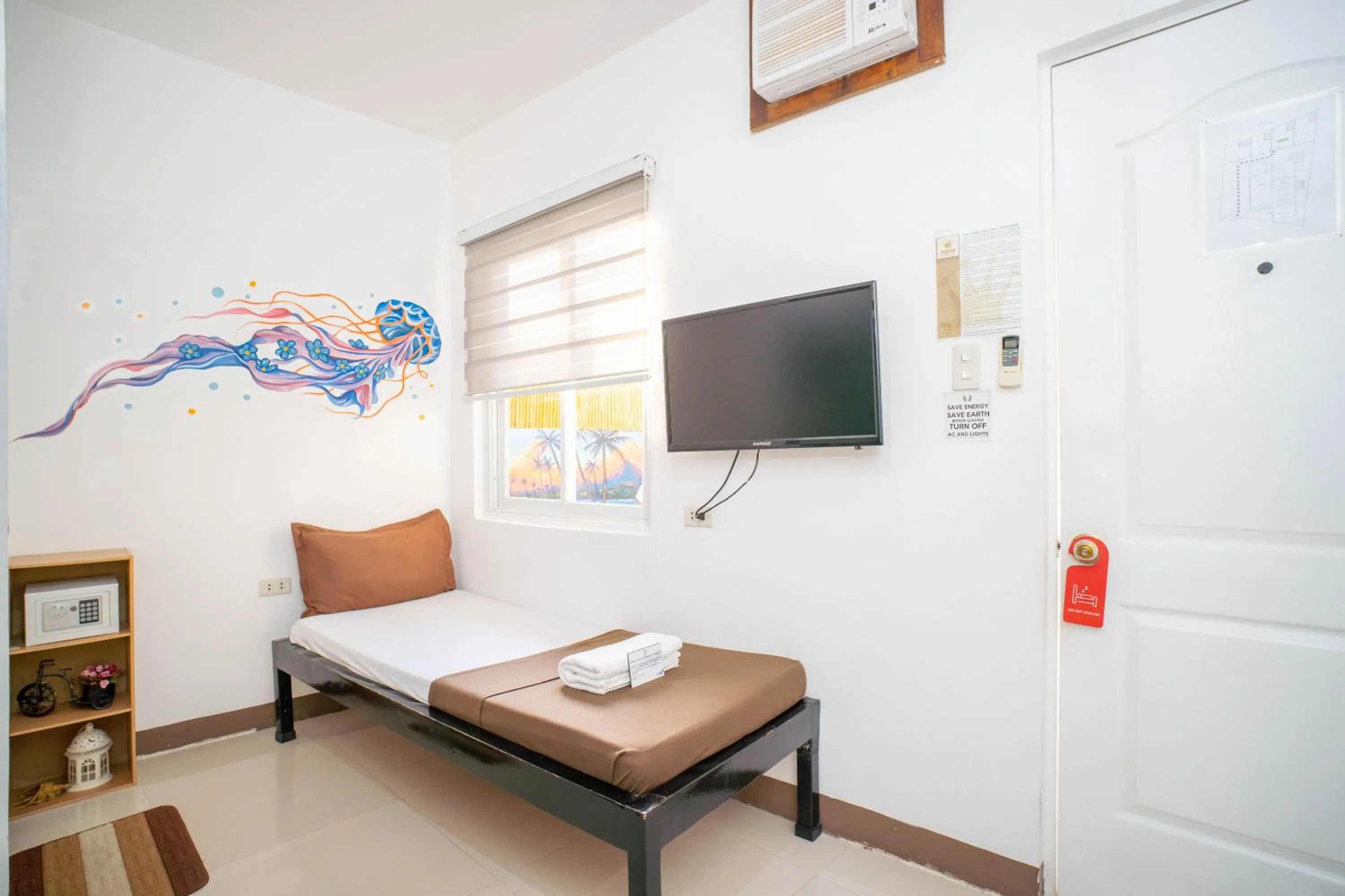 Bed in Prim Travellers Inn