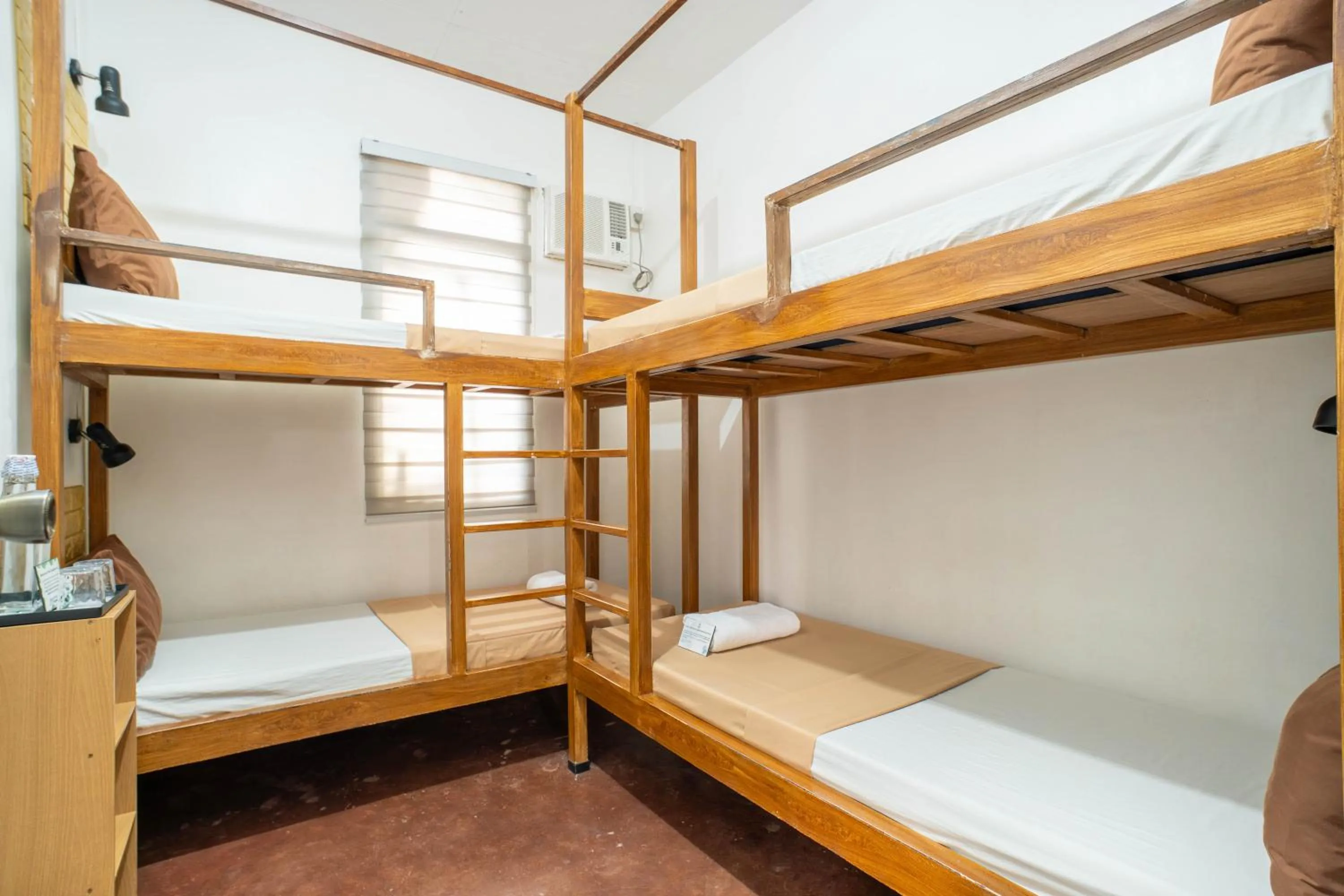 Bed in Prim Travellers Inn