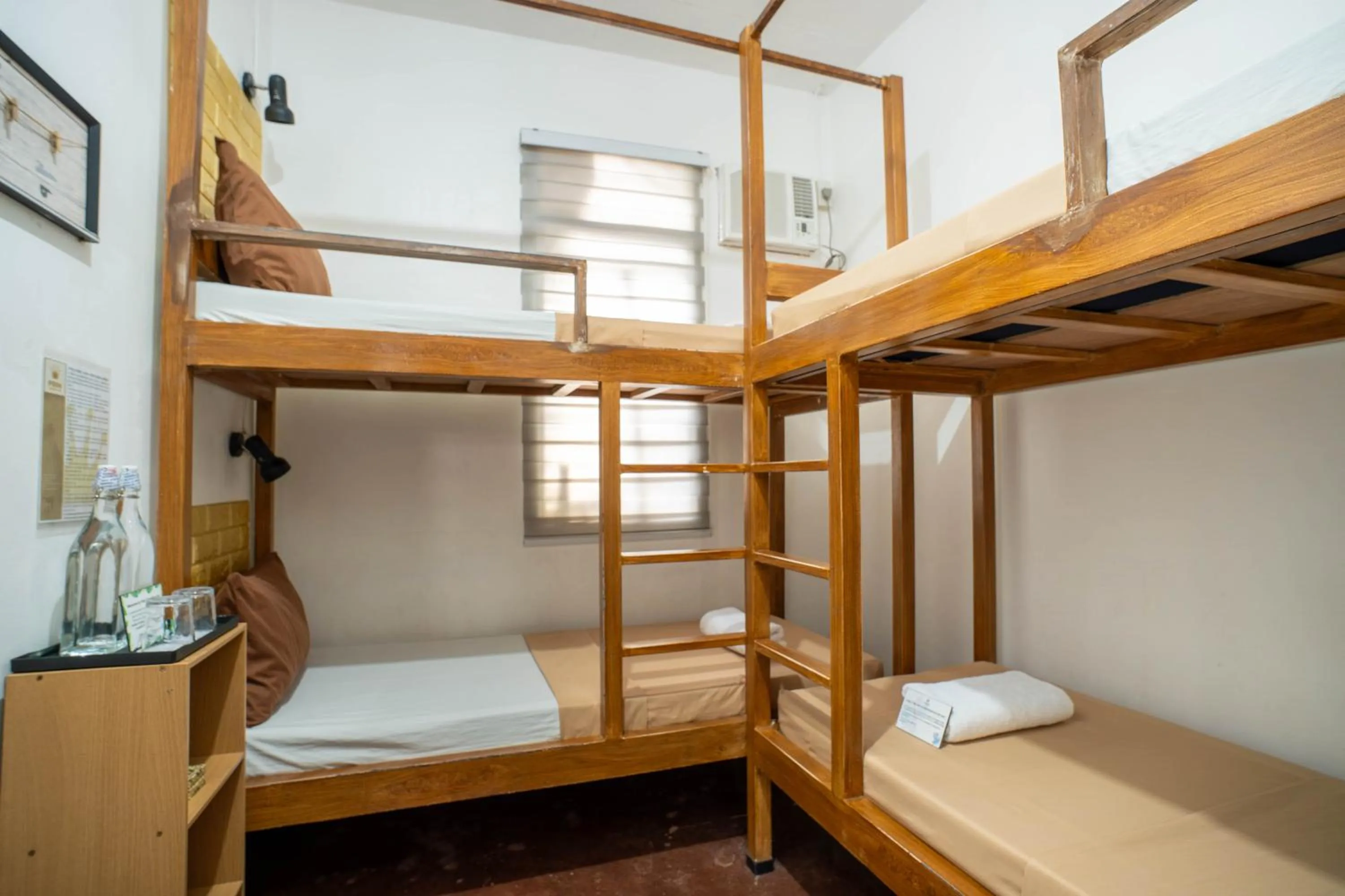 Bed in Prim Travellers Inn