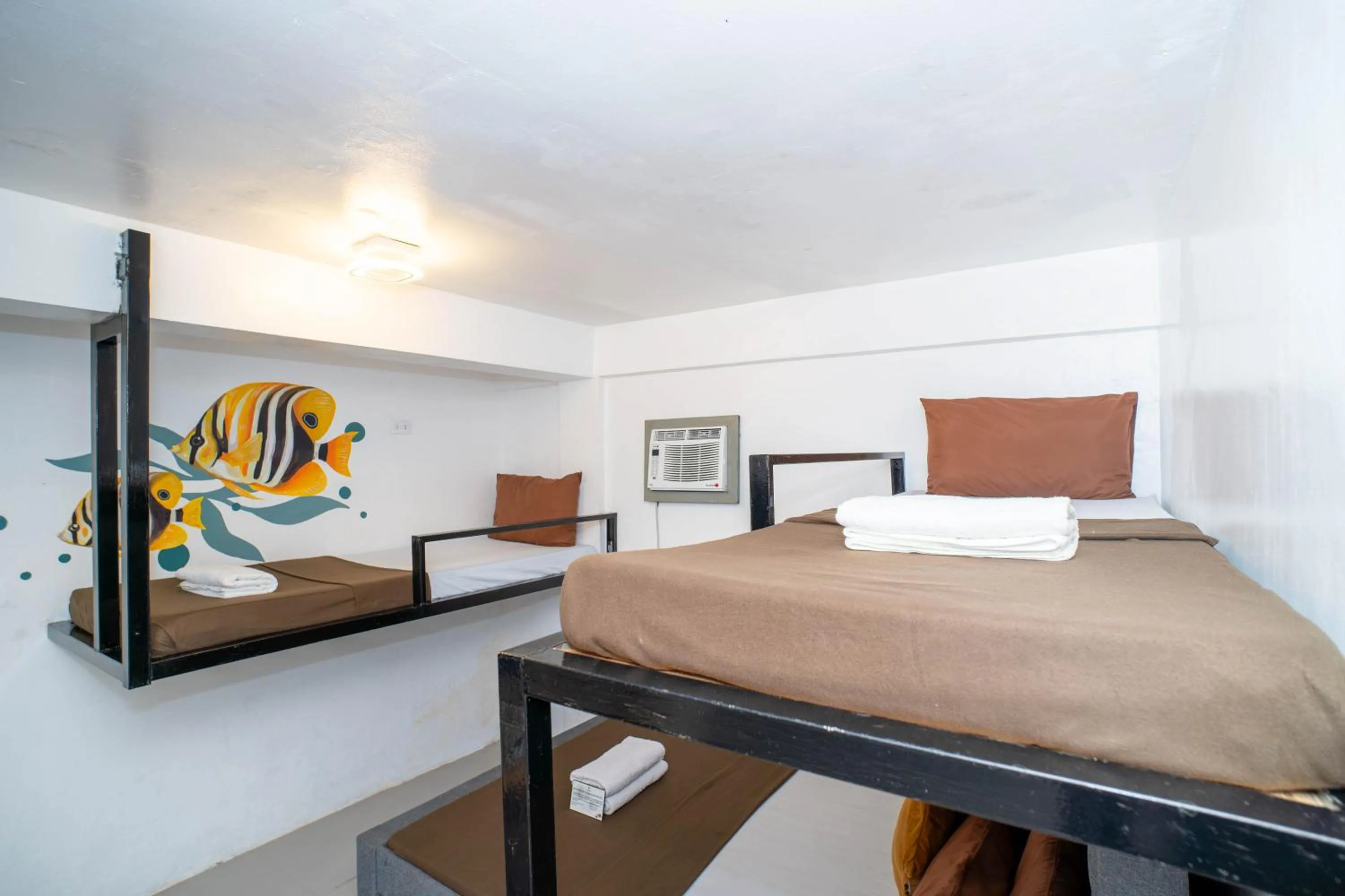 Bed in Prim Travellers Inn