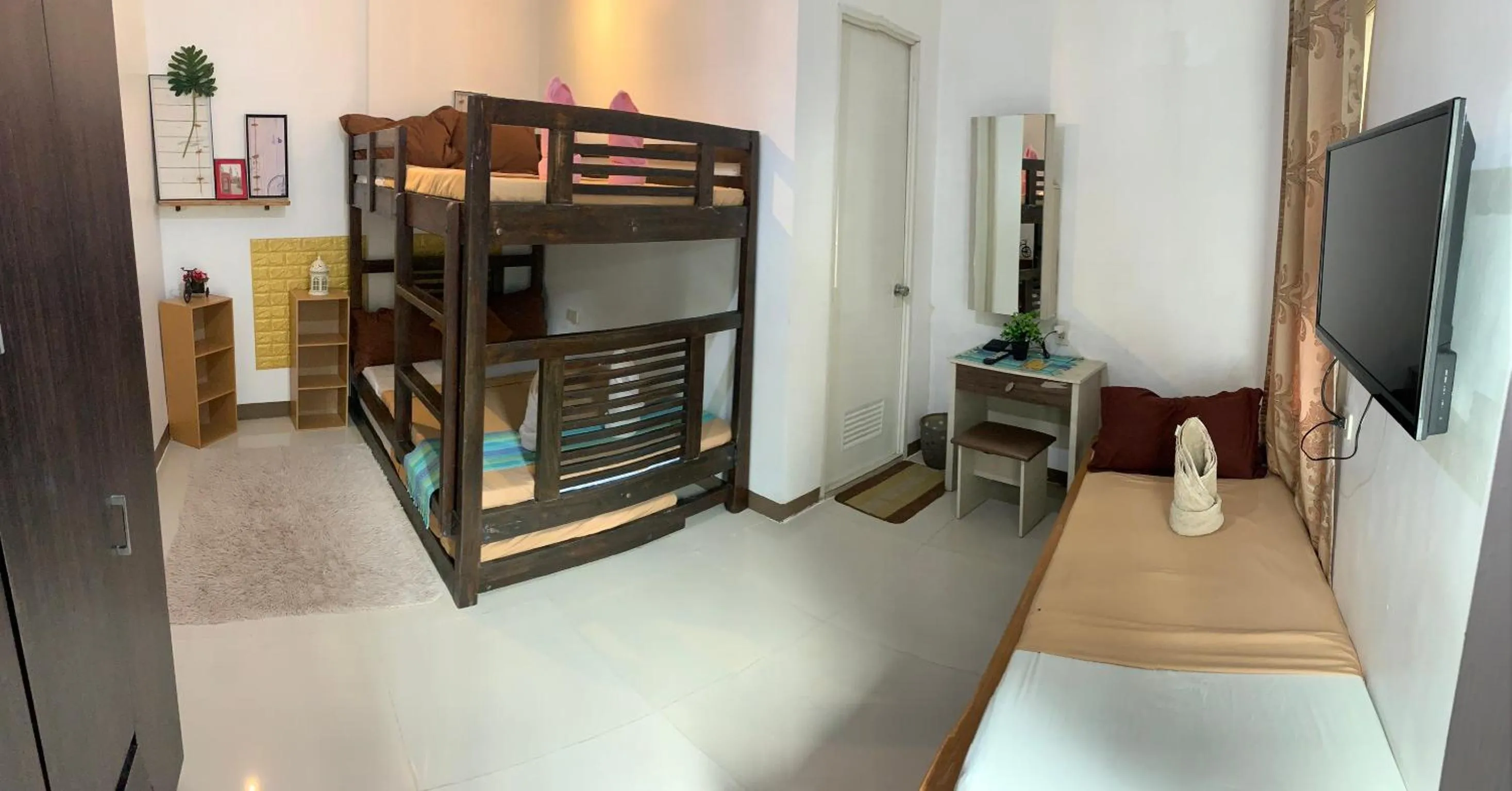 Bedroom, Bed in Prim Travellers Inn