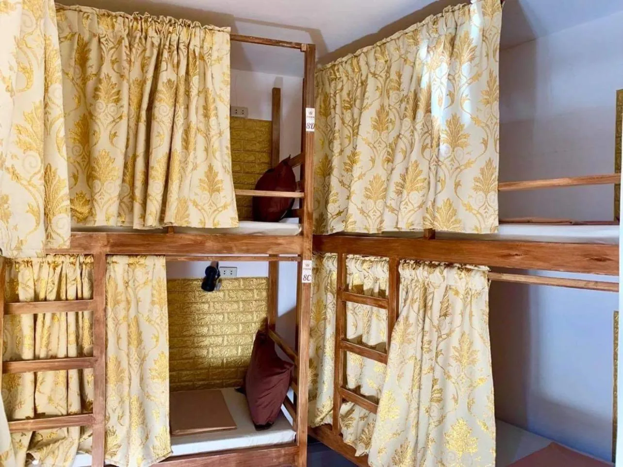 Bed in Prim Travellers Inn