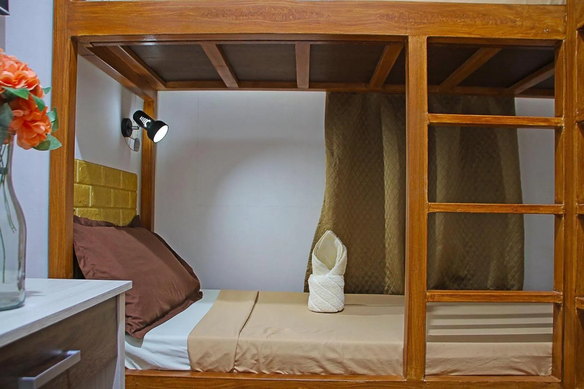 Bed in Prim Travellers Inn