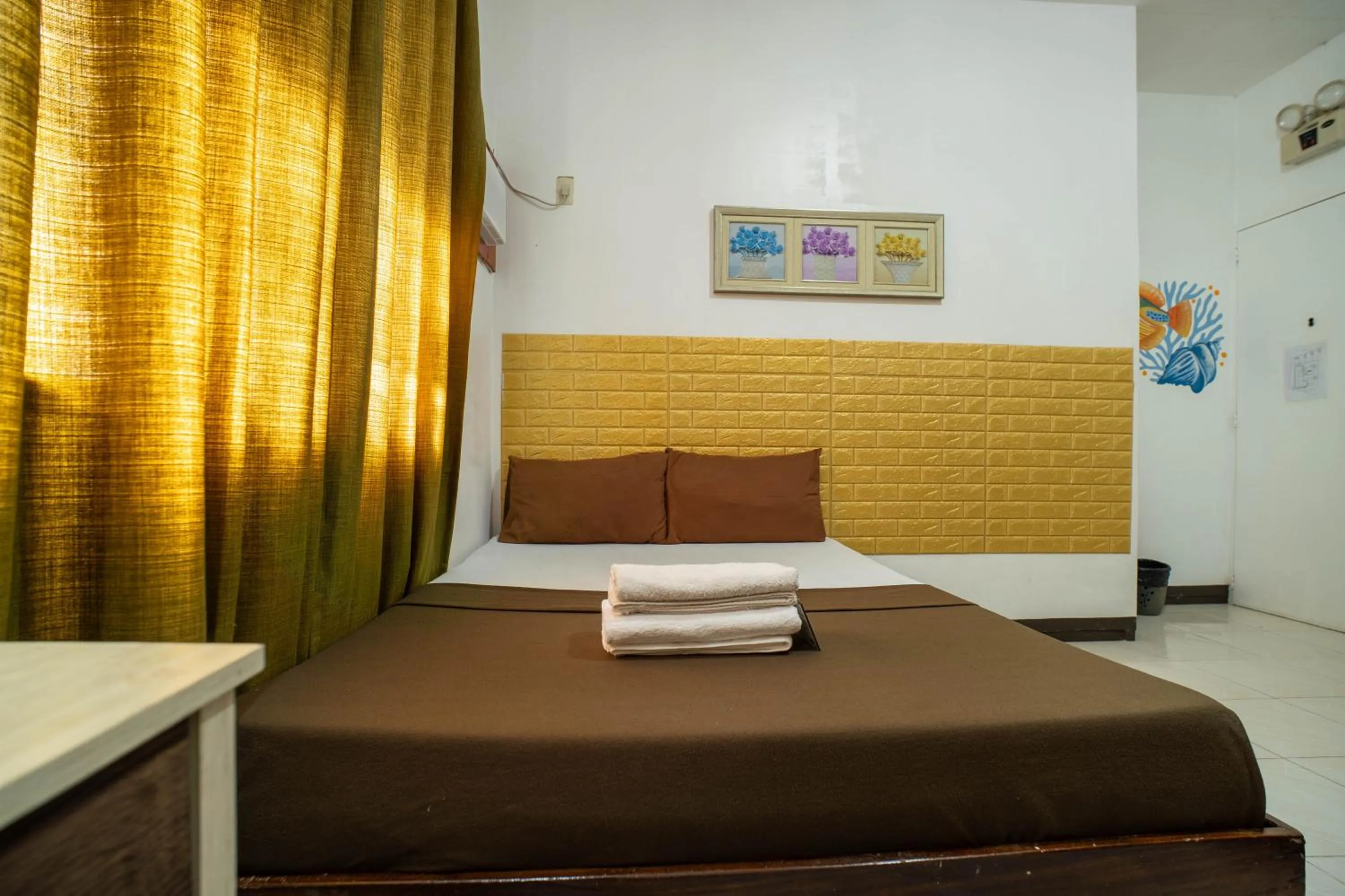 Bed in Prim Travellers Inn