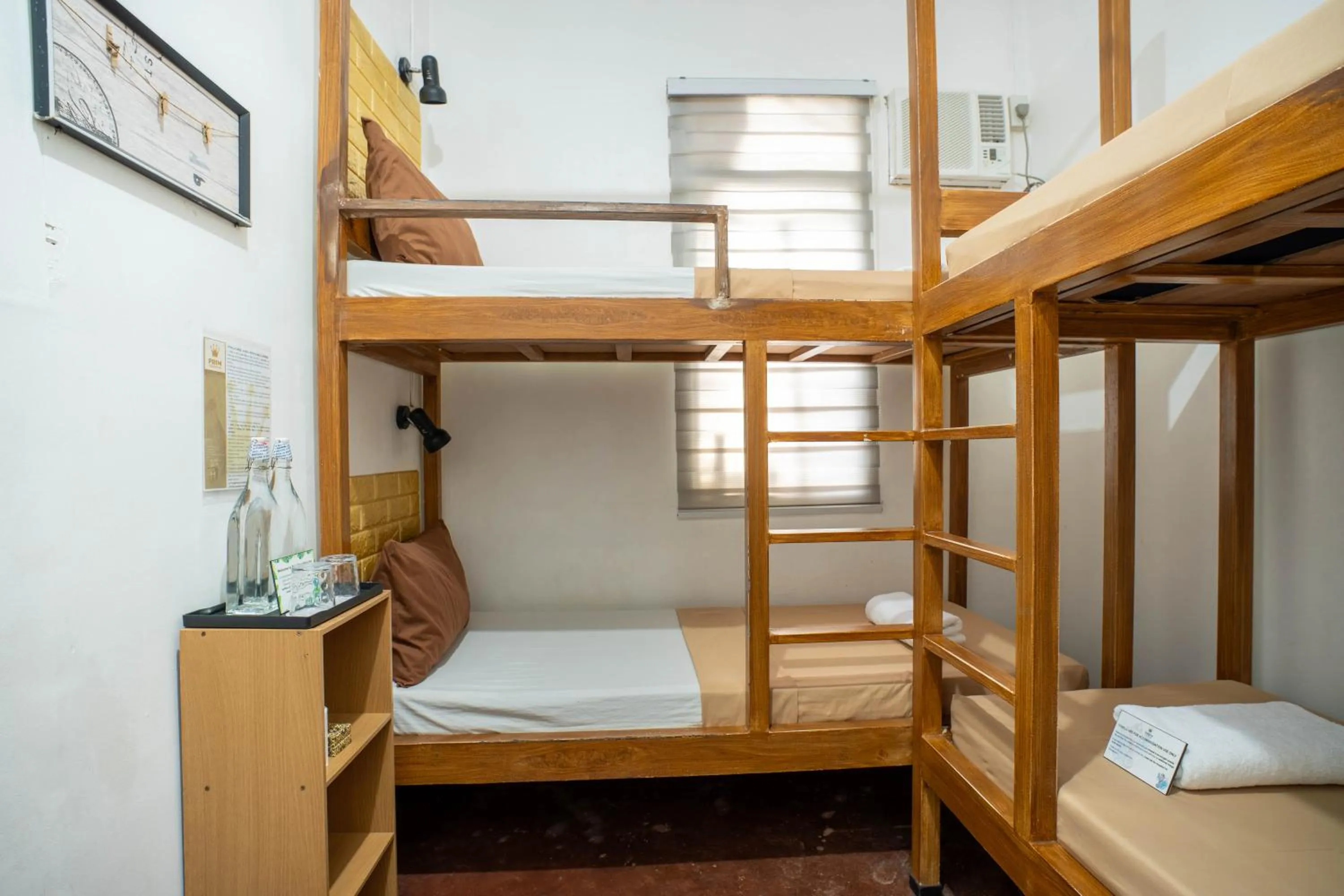 Bed in Prim Travellers Inn