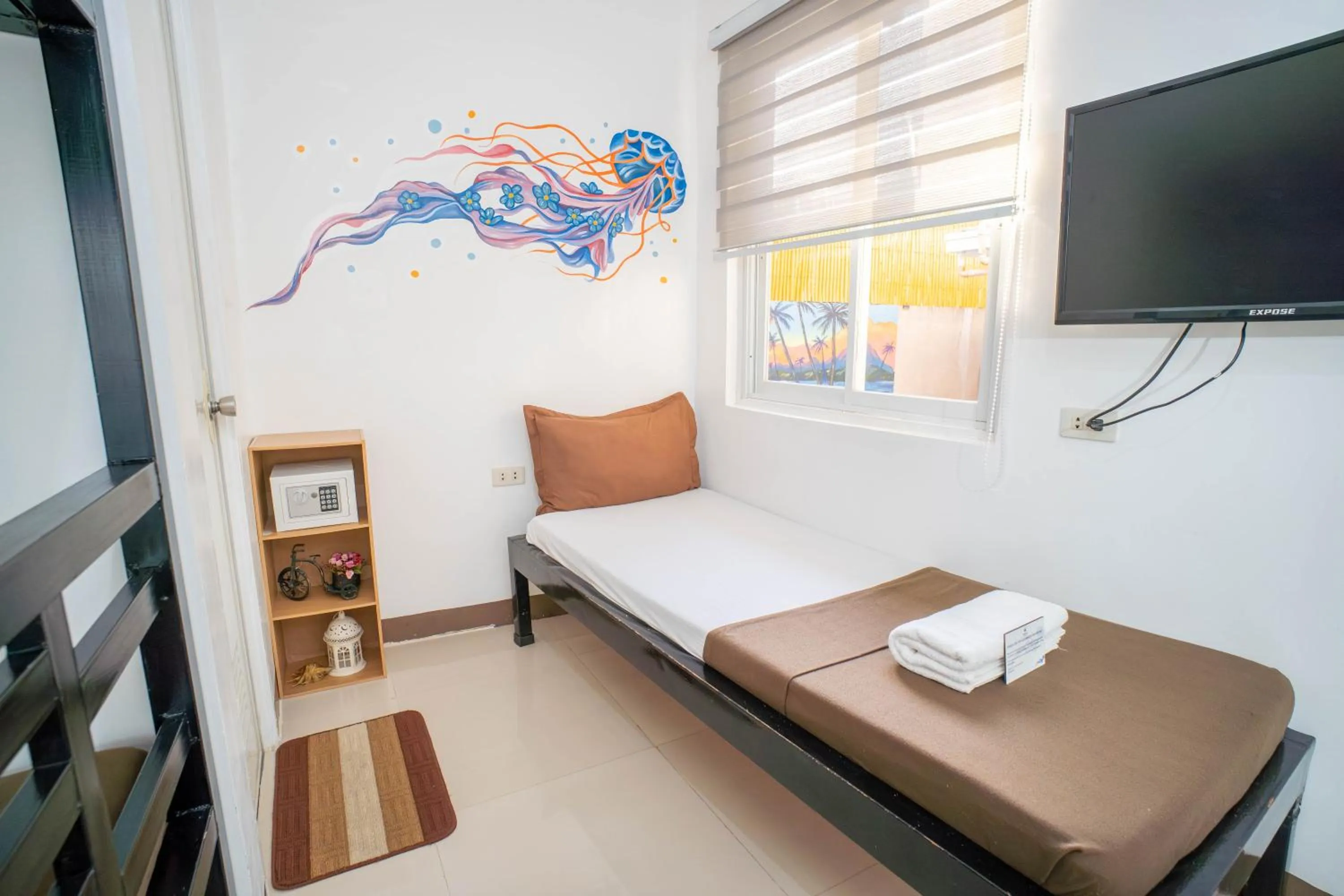 Bed in Prim Travellers Inn