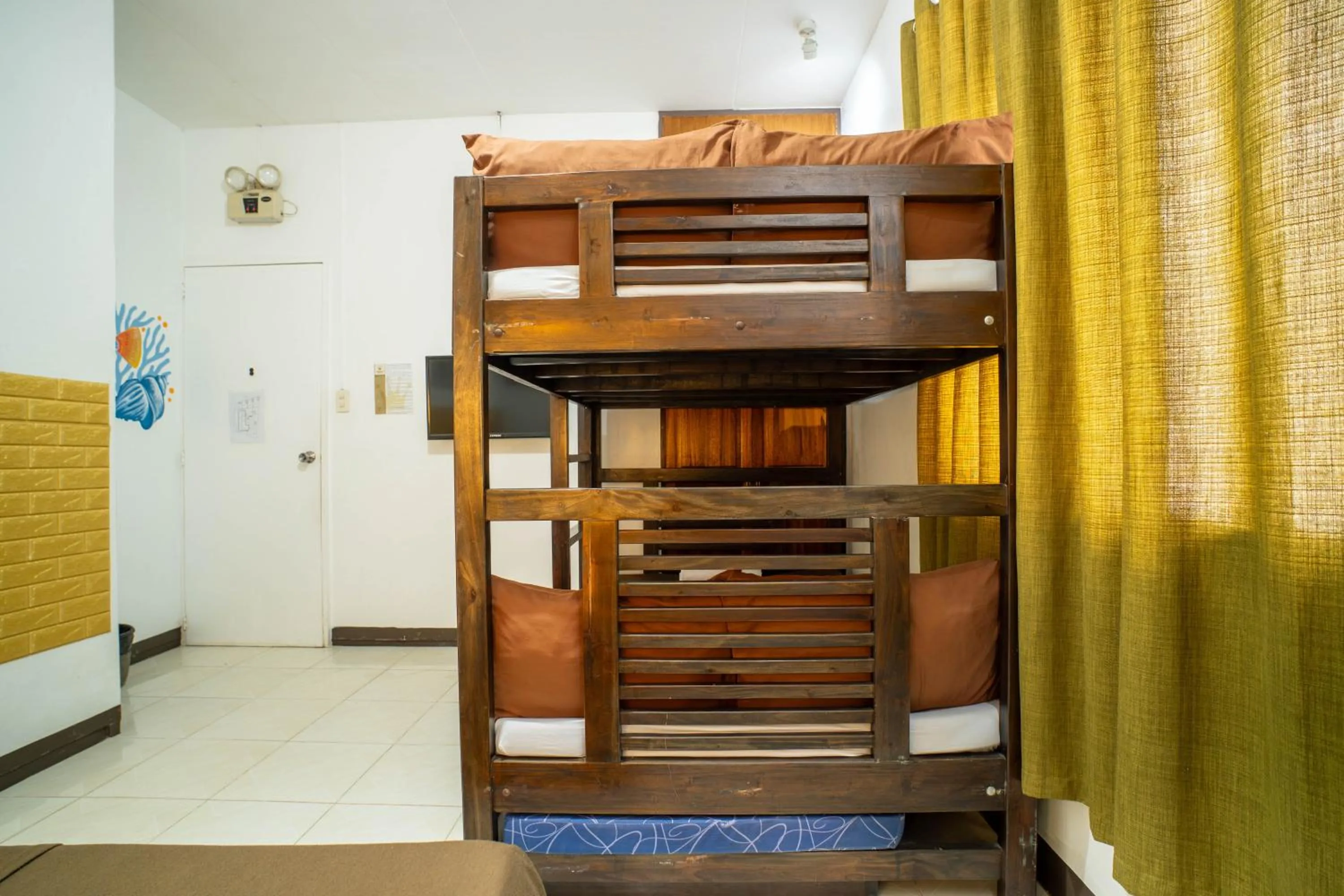 Bed in Prim Travellers Inn