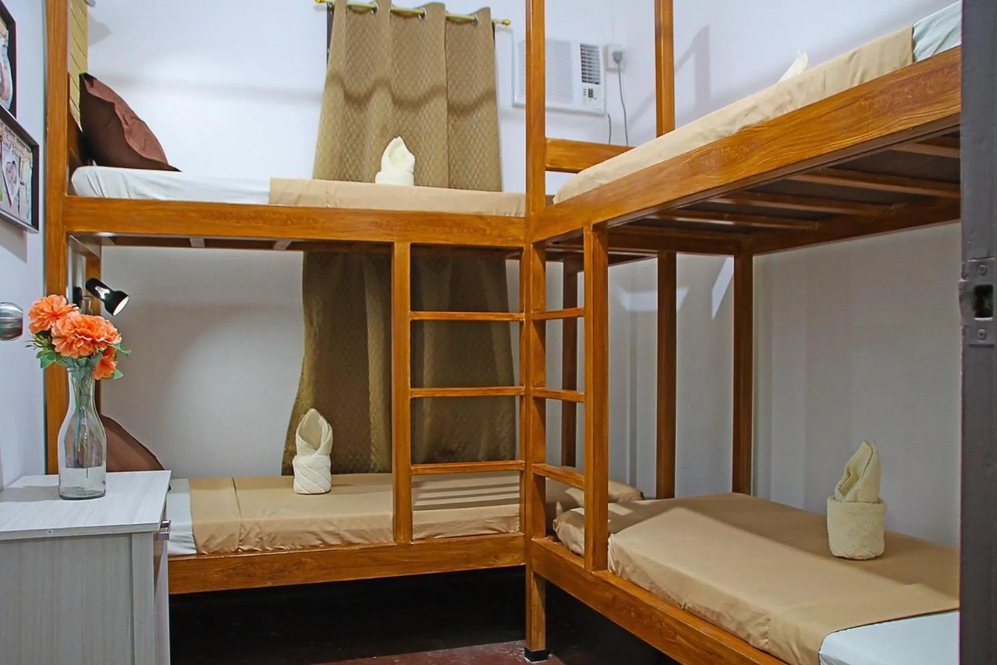 Bedroom, Bed in Prim Travellers Inn