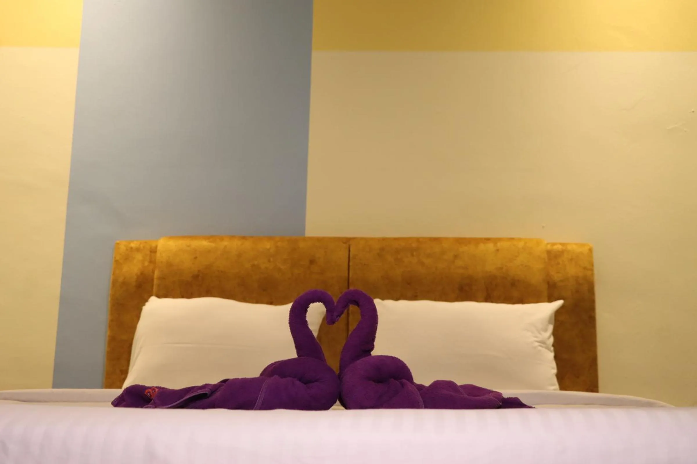 Bedroom, Bed in Oscar Inn