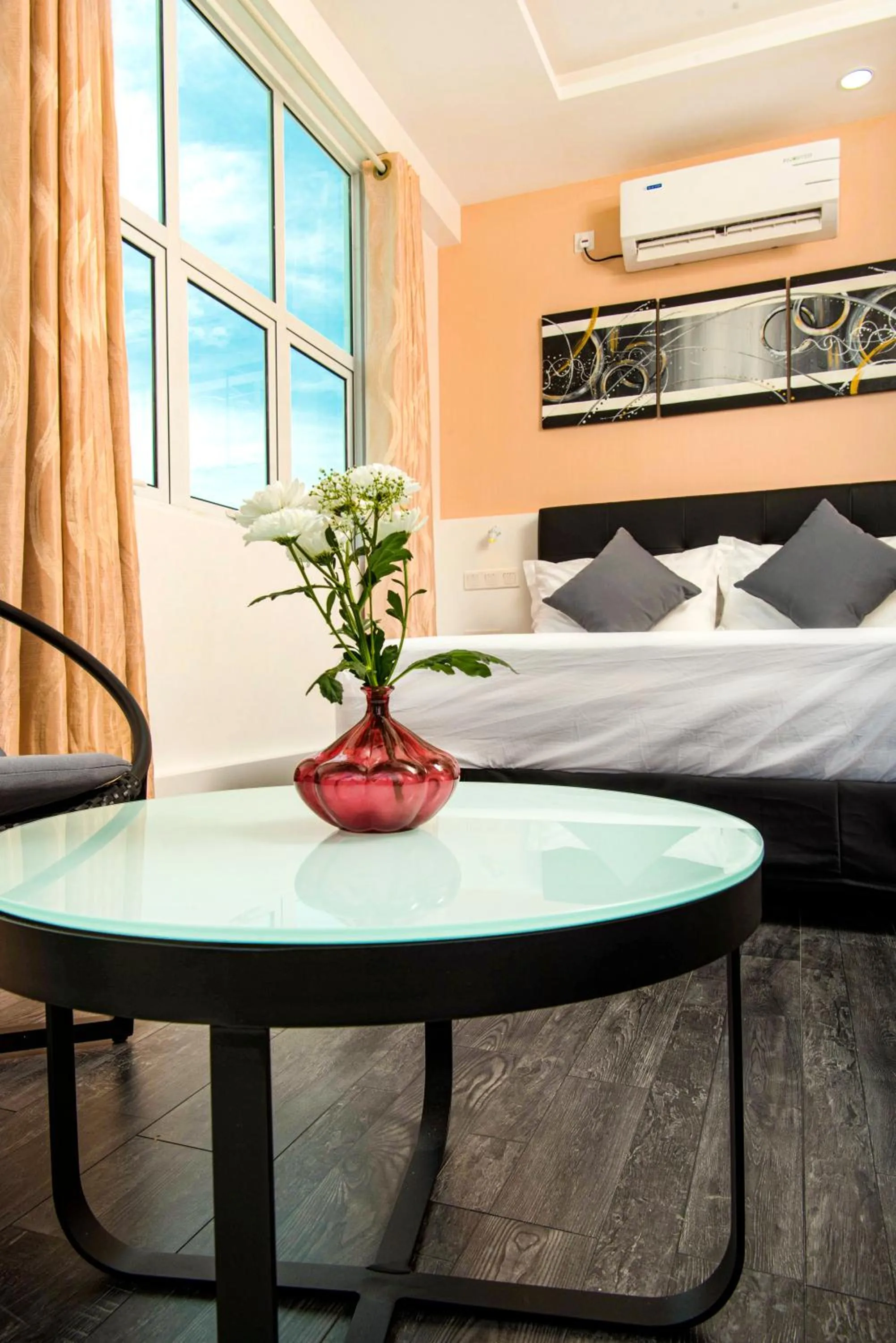 Bedroom, Bed in Acacia Beach Hotel