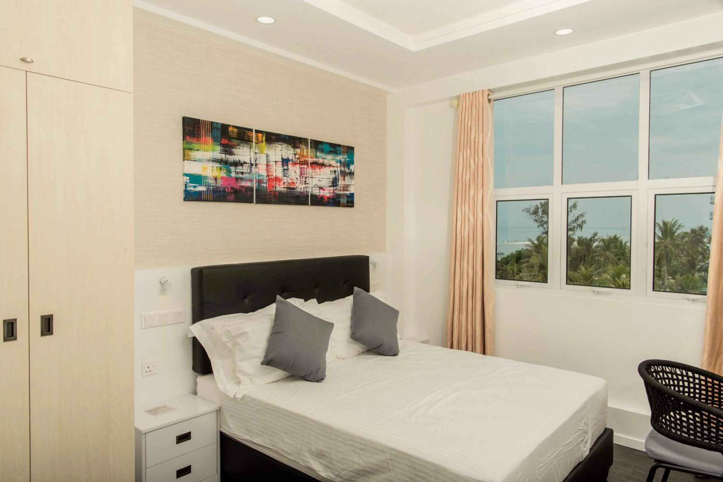 Bedroom, Bed in Acacia Beach Hotel