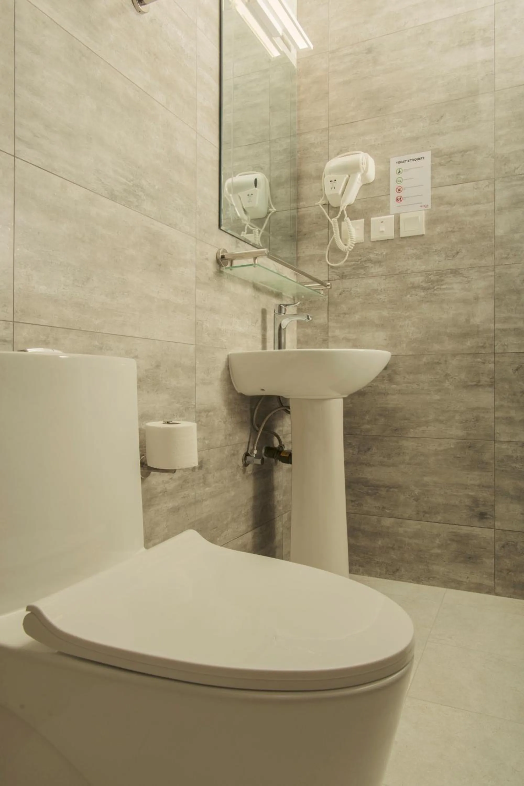 Toilet in Acacia Beach Hotel