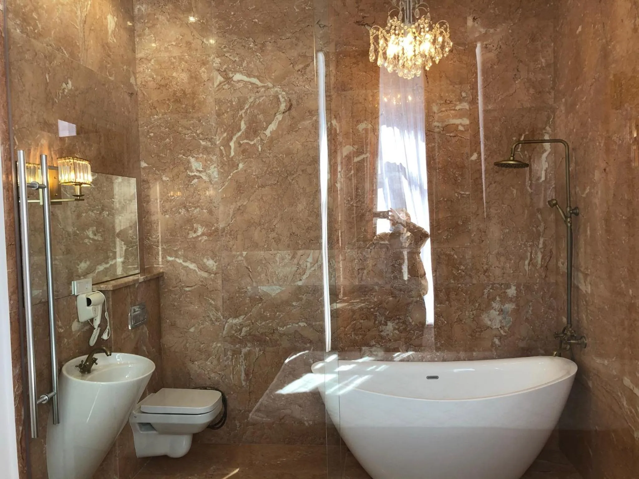 Shower in Rikhe palace boutique hotel