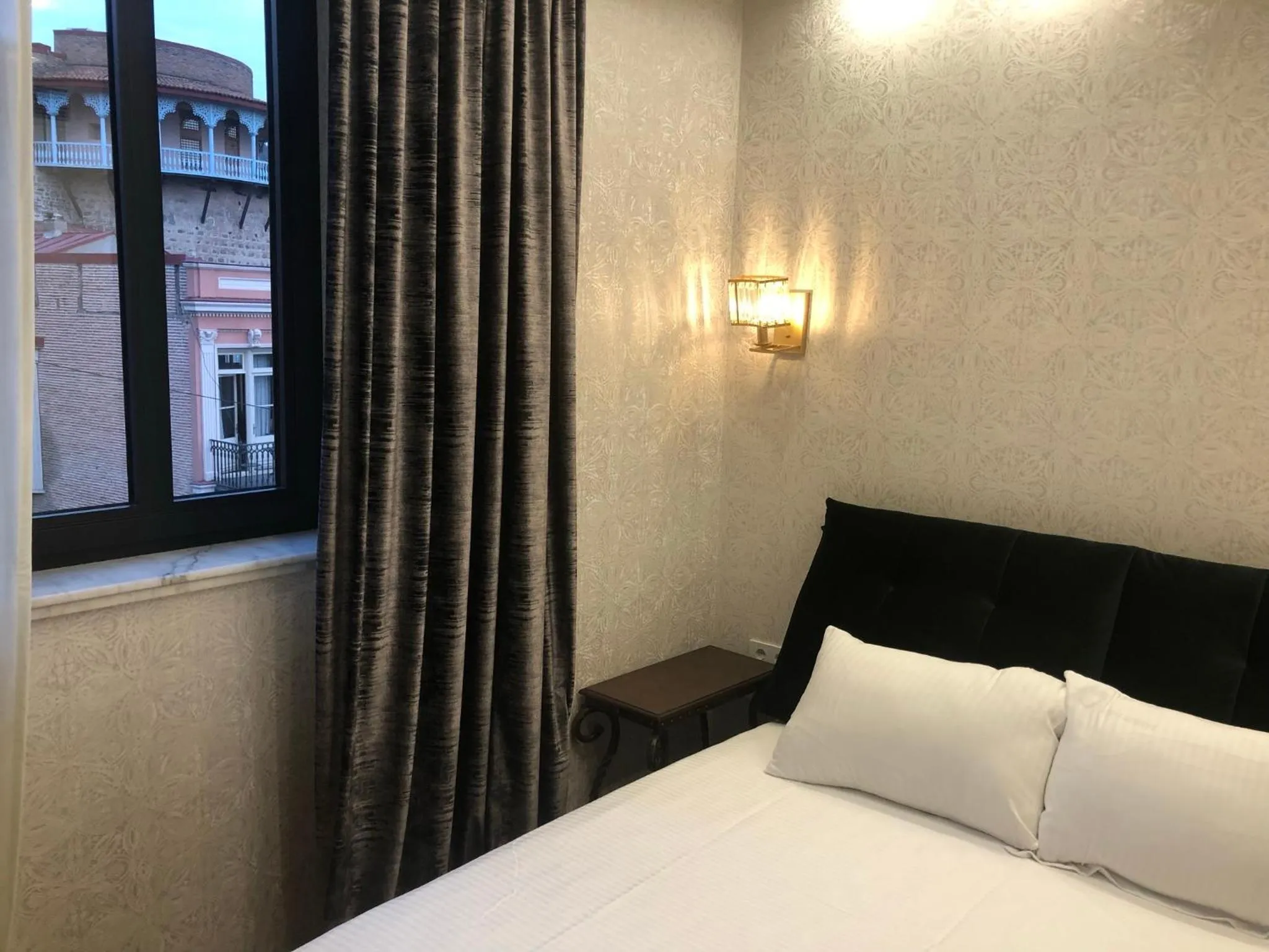 Bed in Rikhe palace boutique hotel