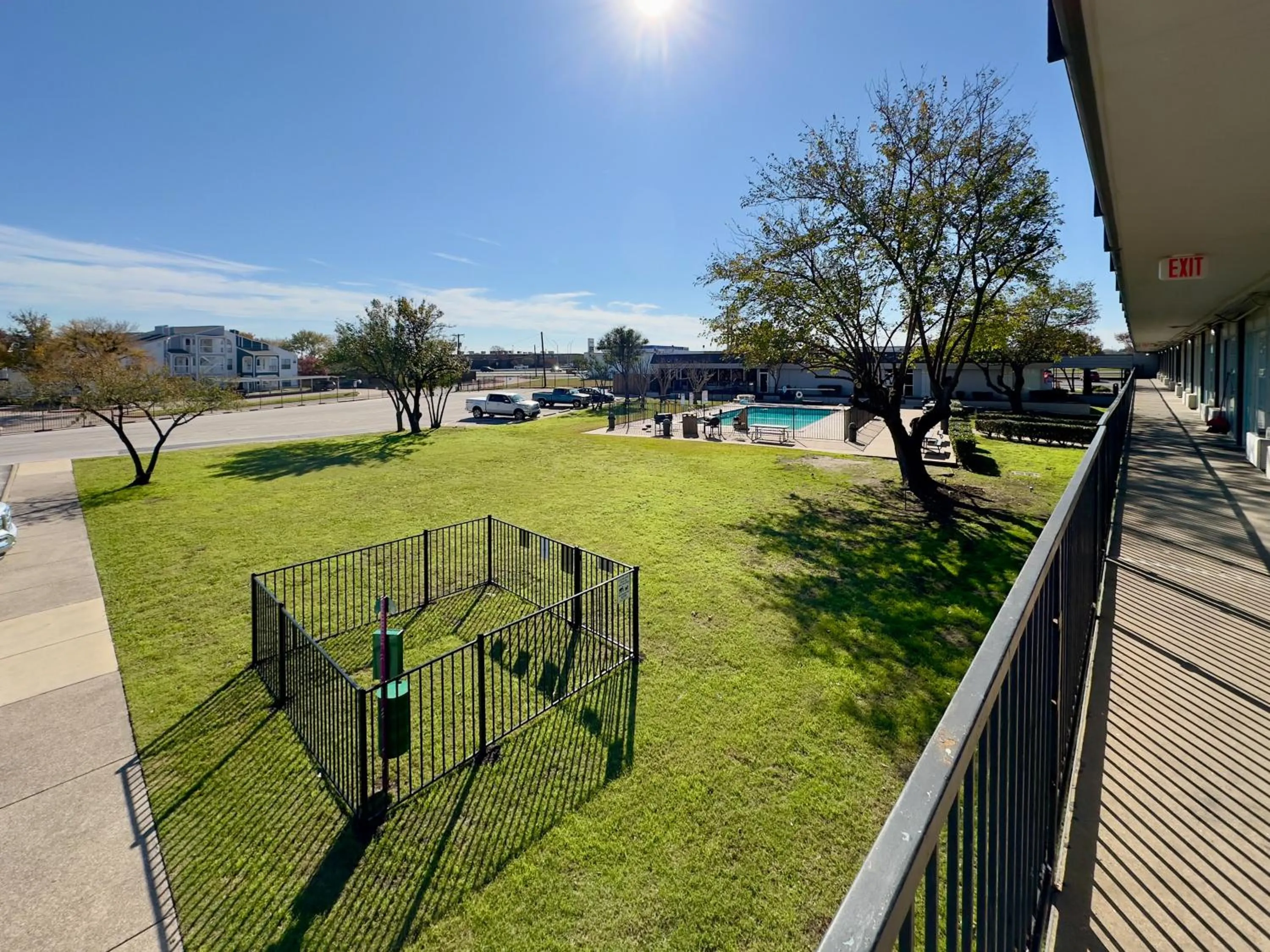 Pets in Motel 6 Mesquite, TX Town East