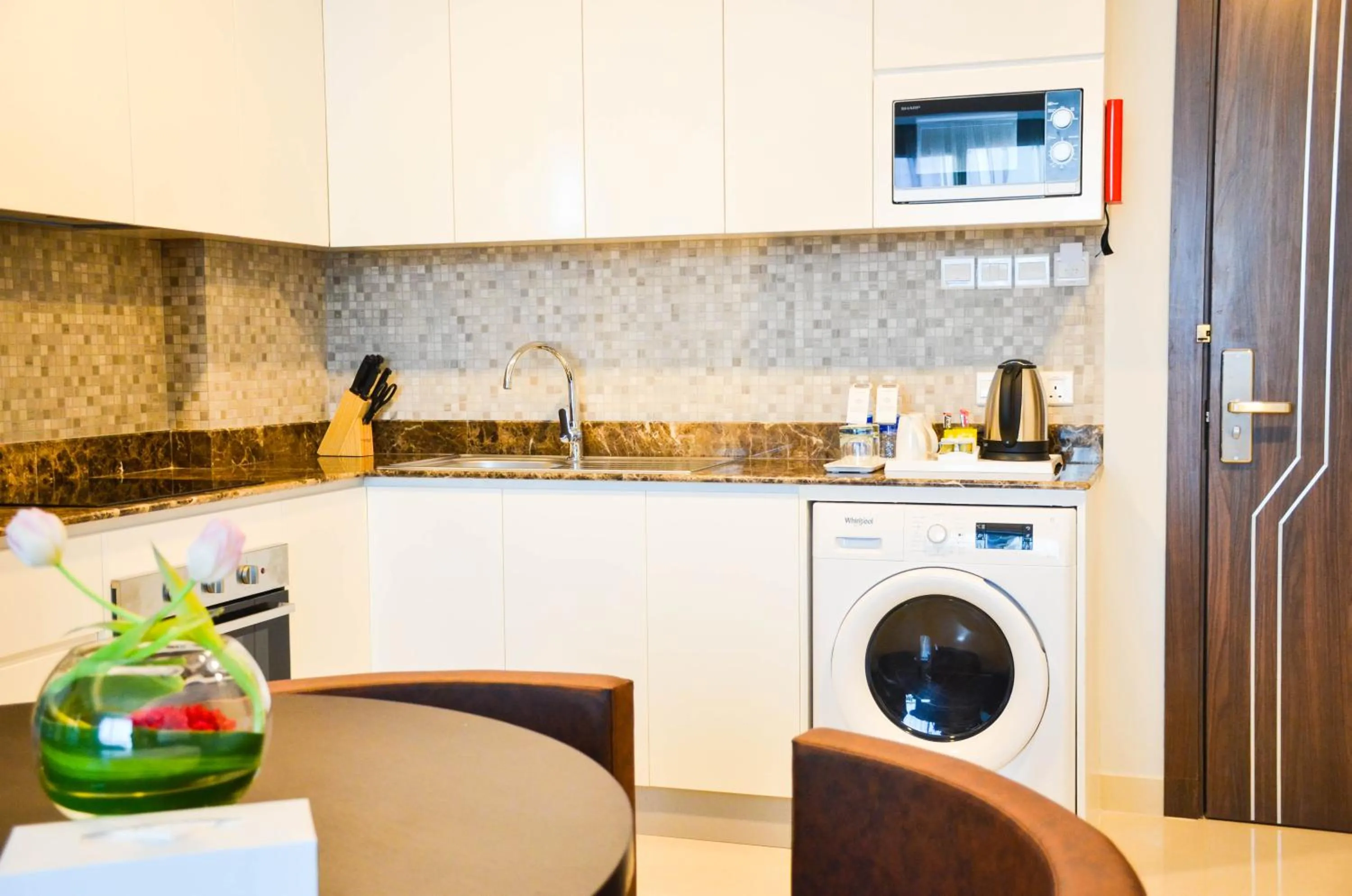 Living room in JUFFAIR BOULEVARD HOTEL & SUITES