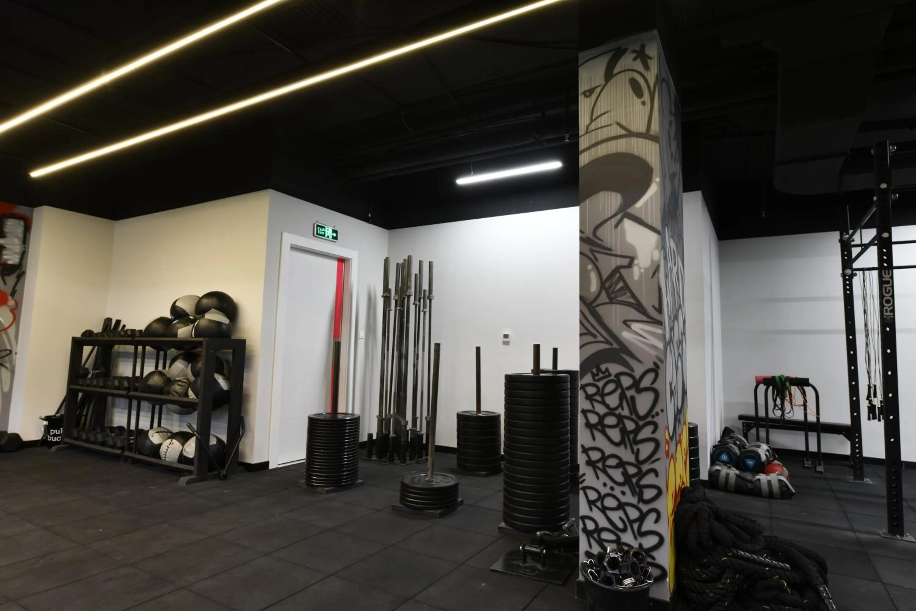 Fitness centre/facilities in JUFFAIR BOULEVARD HOTEL & SUITES