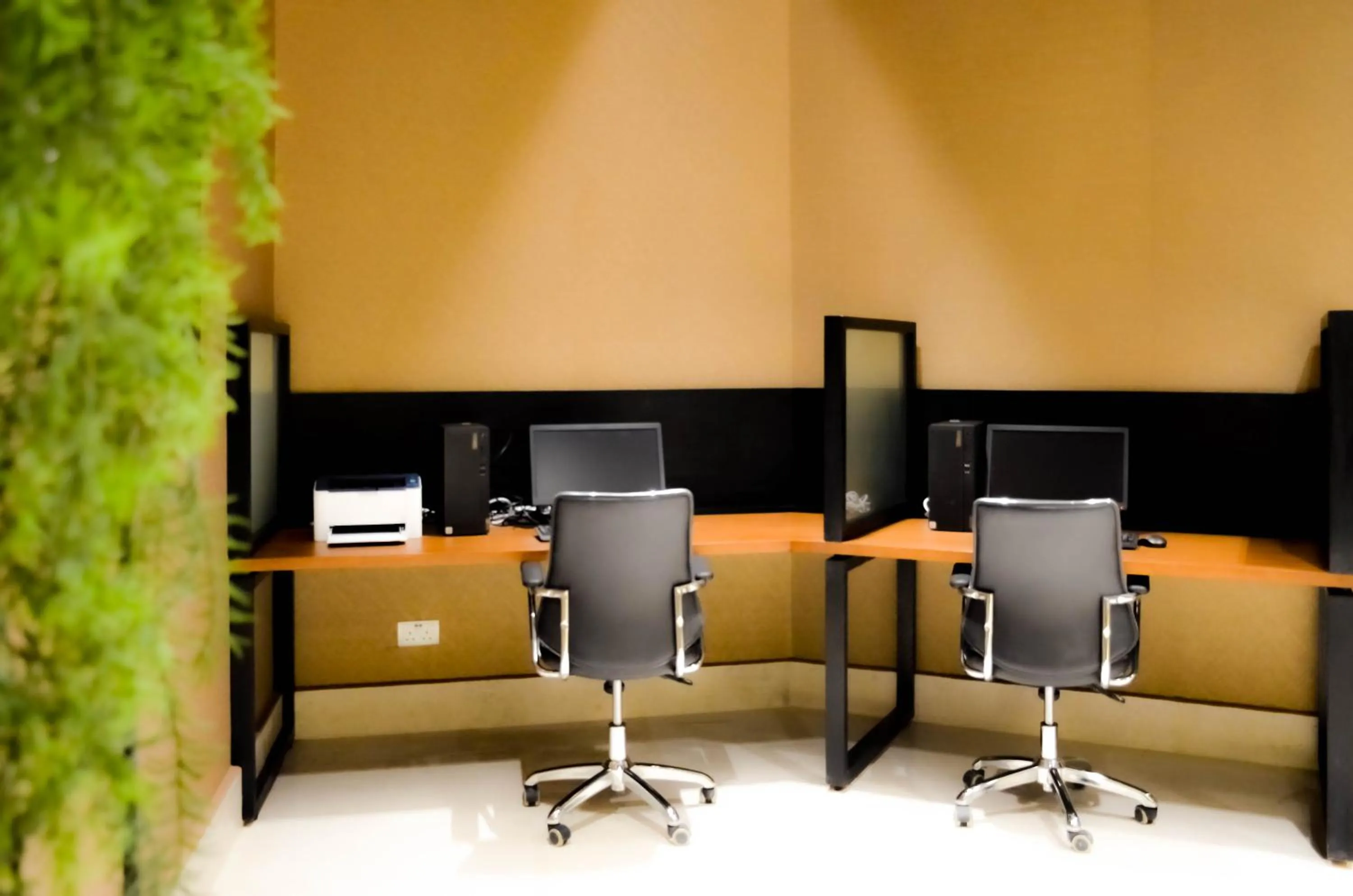 Business facilities in JUFFAIR BOULEVARD HOTEL & SUITES