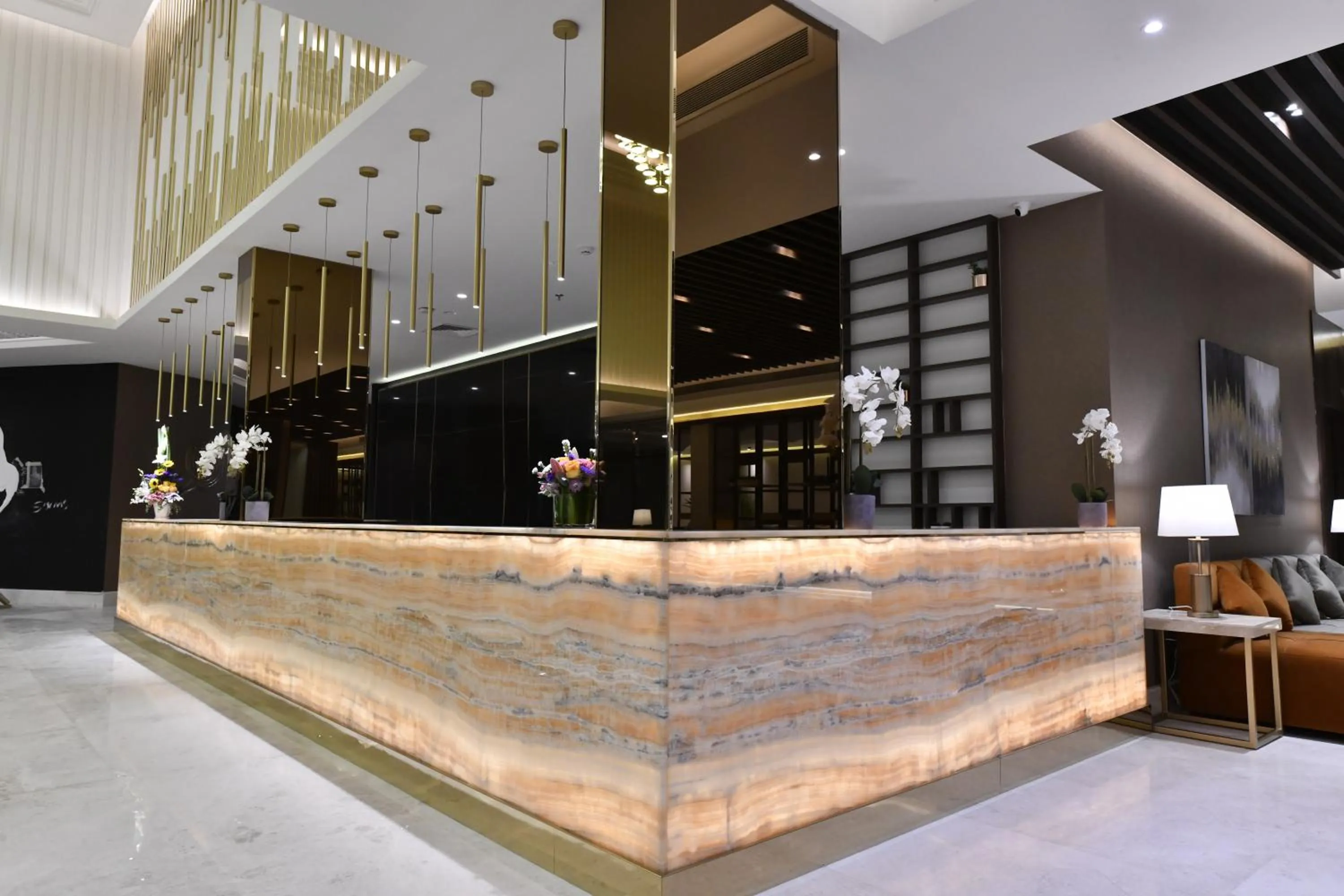 Lobby or reception in JUFFAIR BOULEVARD HOTEL & SUITES