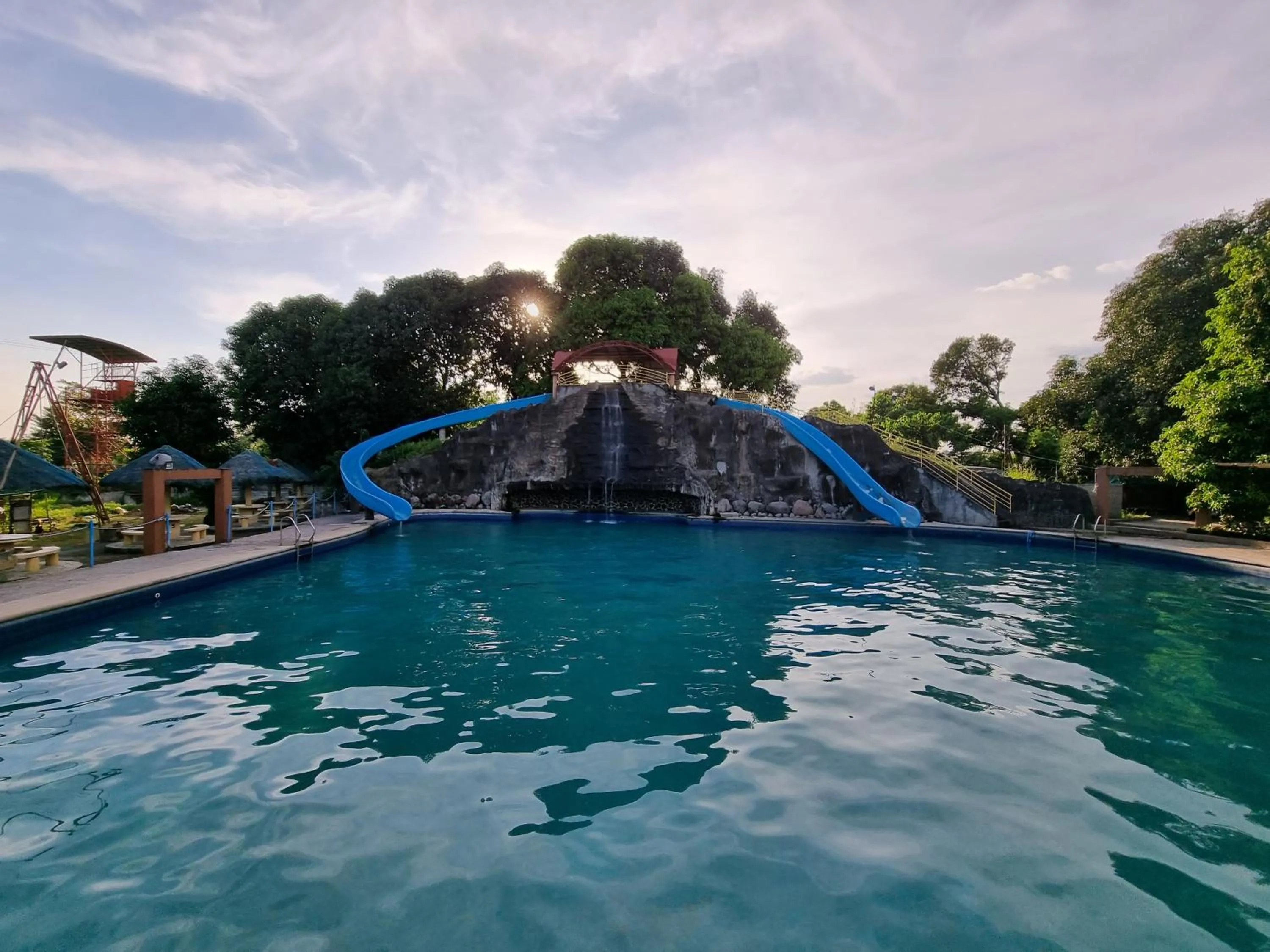 Swimming pool in Libertyland Waterpark Resort