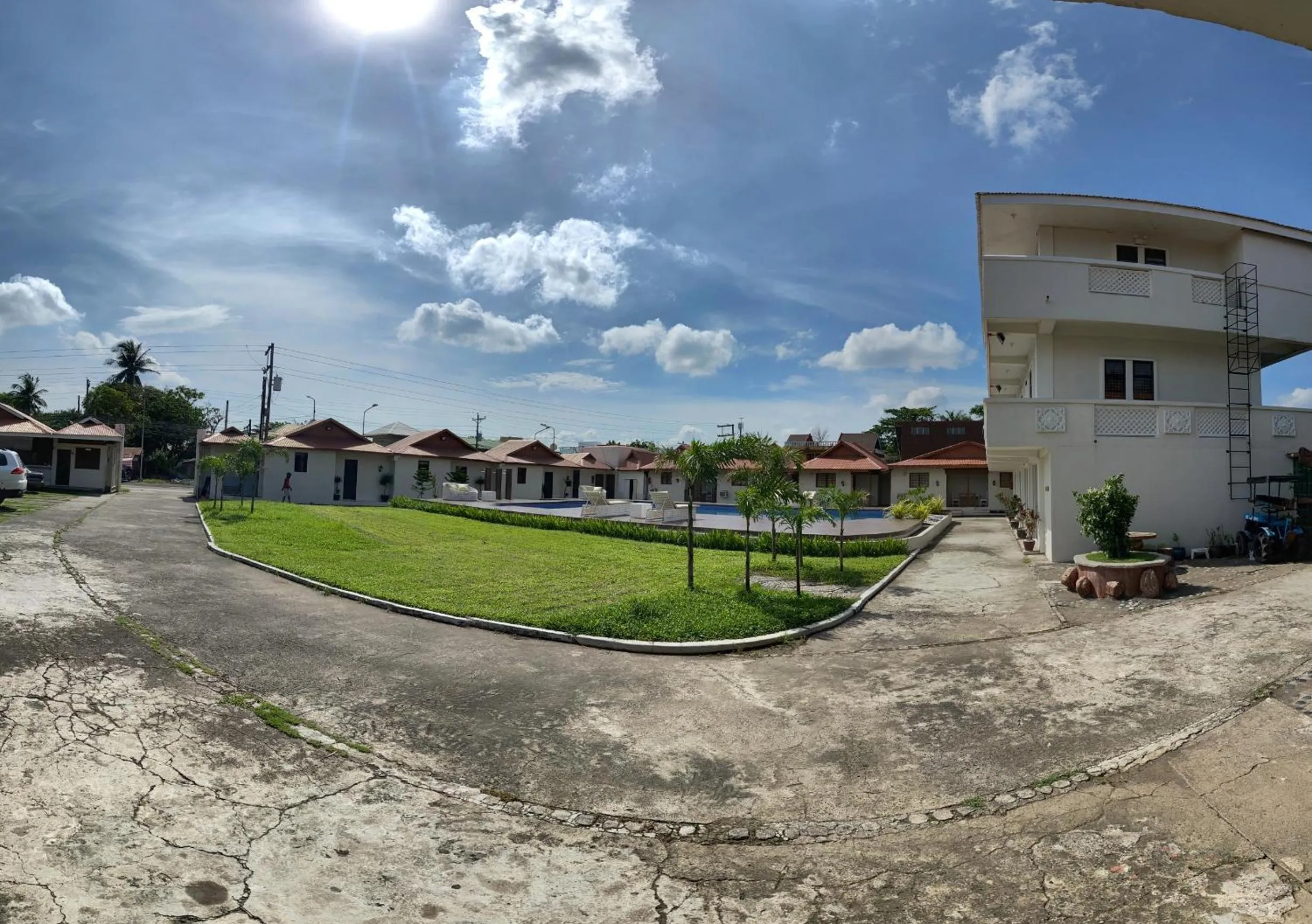 Parking in Shoreland Beach Resort by Cocotel