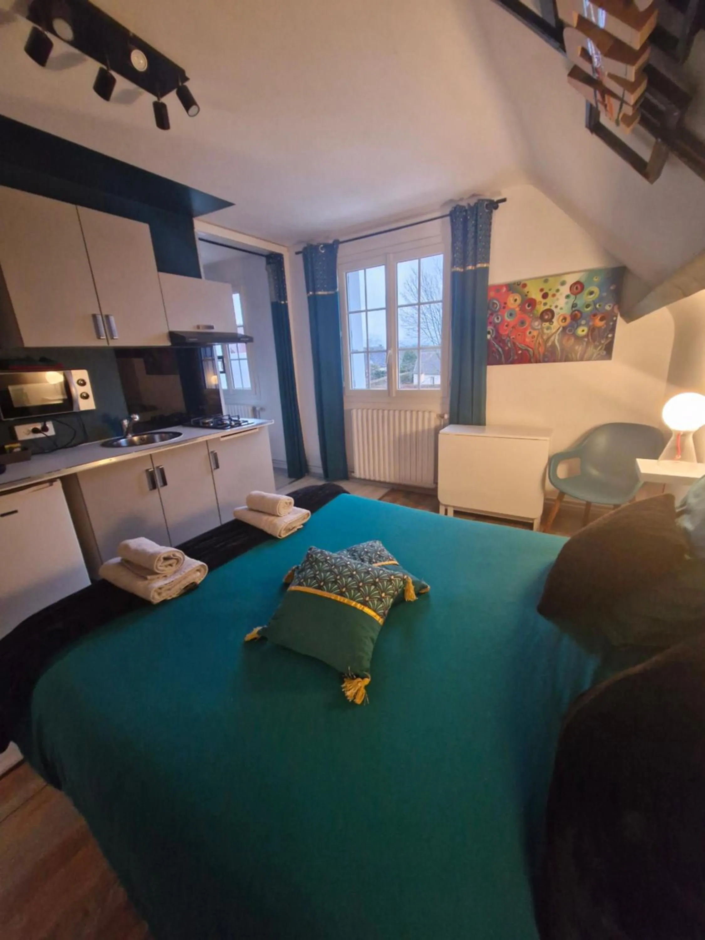 Studio et chambres d'hôtes les nuits de Gesnes