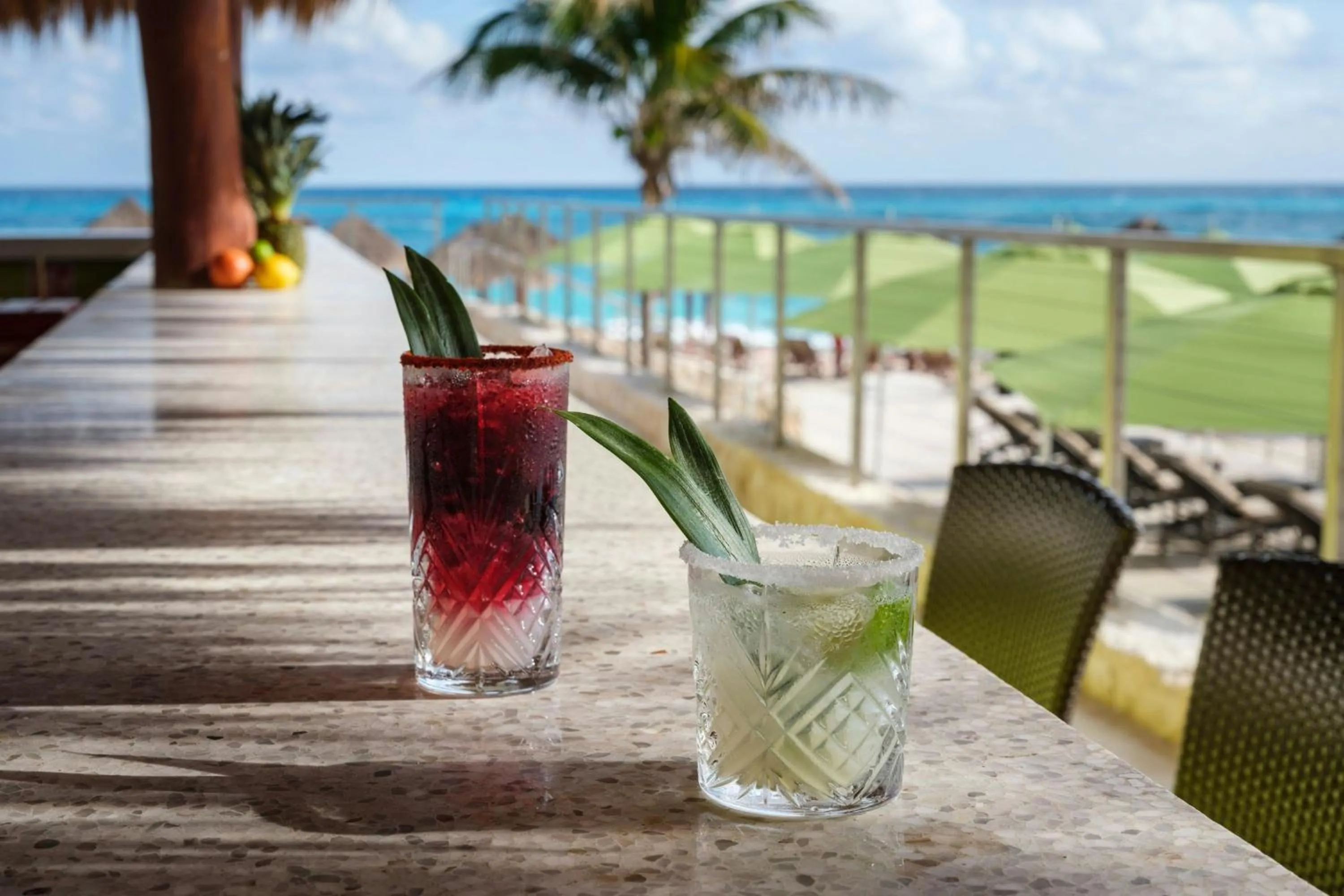 Lounge or bar in The Westin Resort & Spa Cancun