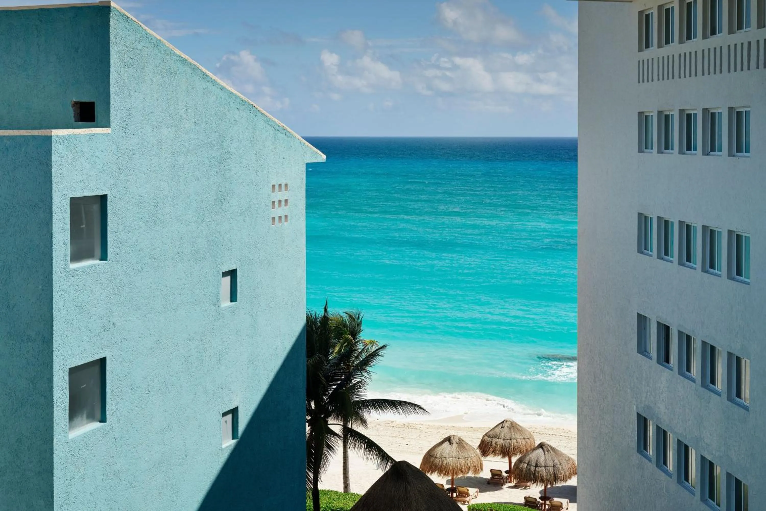 Property building in The Westin Resort & Spa Cancun