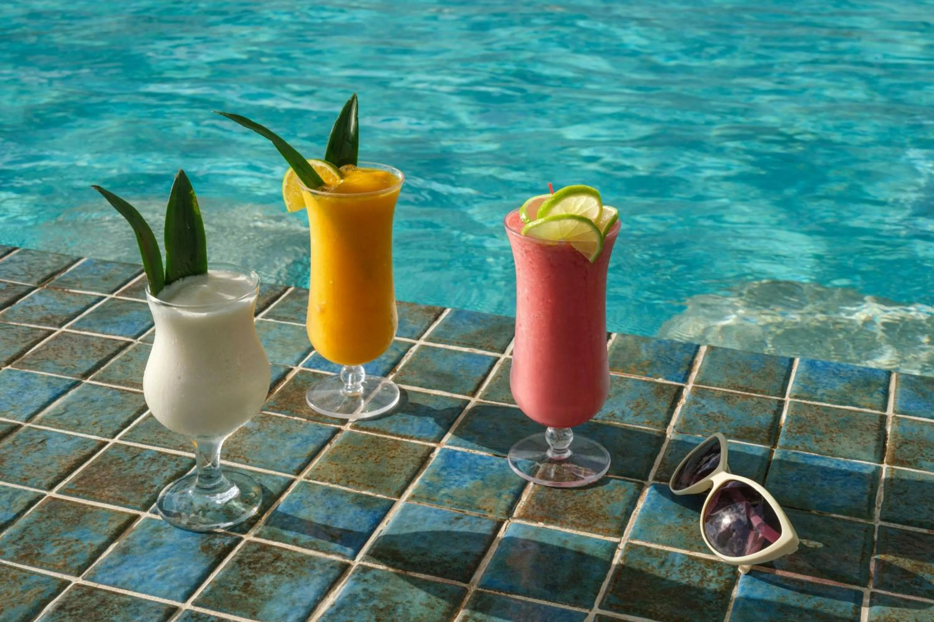 Swimming pool in The Westin Resort & Spa Cancun