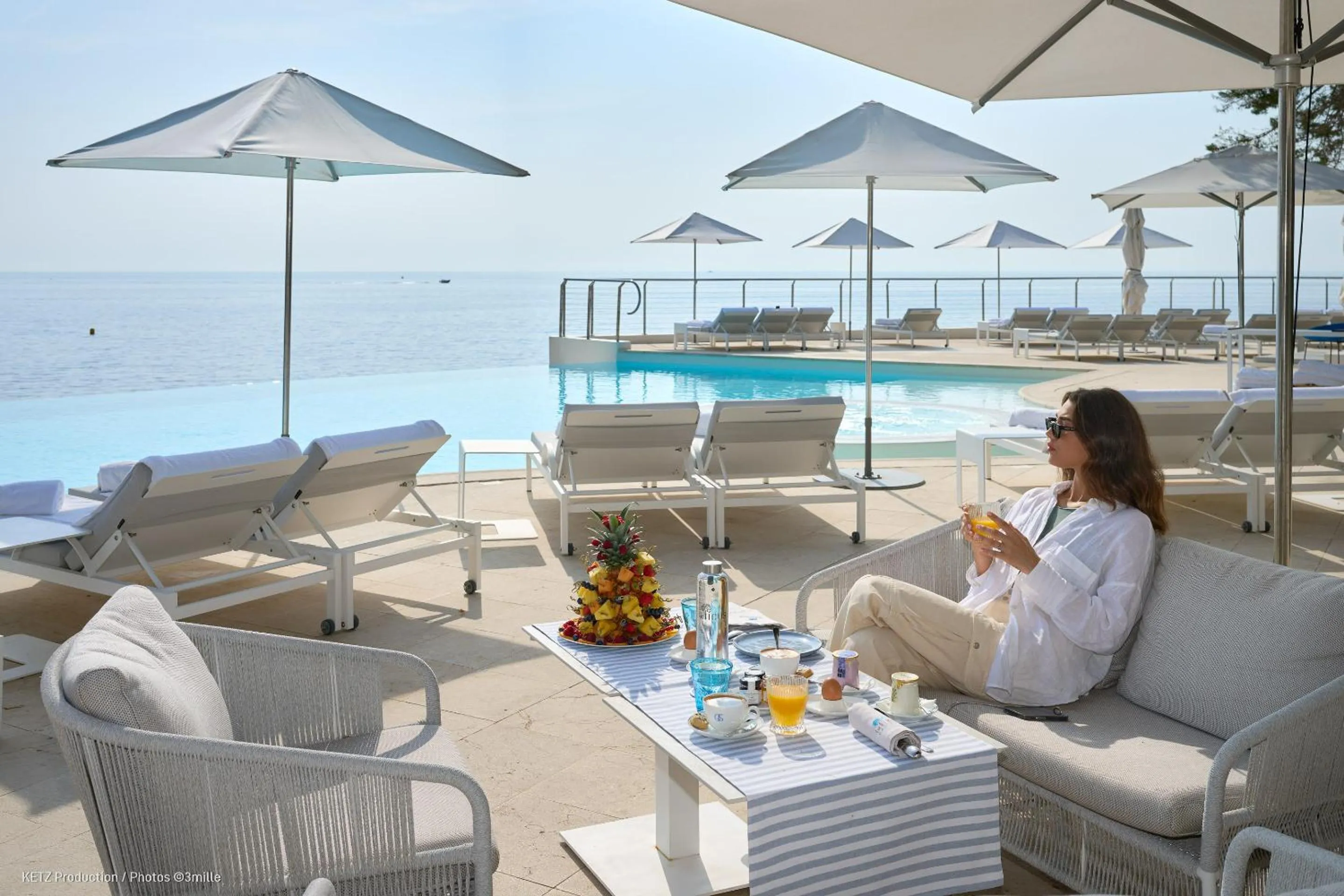 Restaurant/places to eat in Hotel Cap Estel