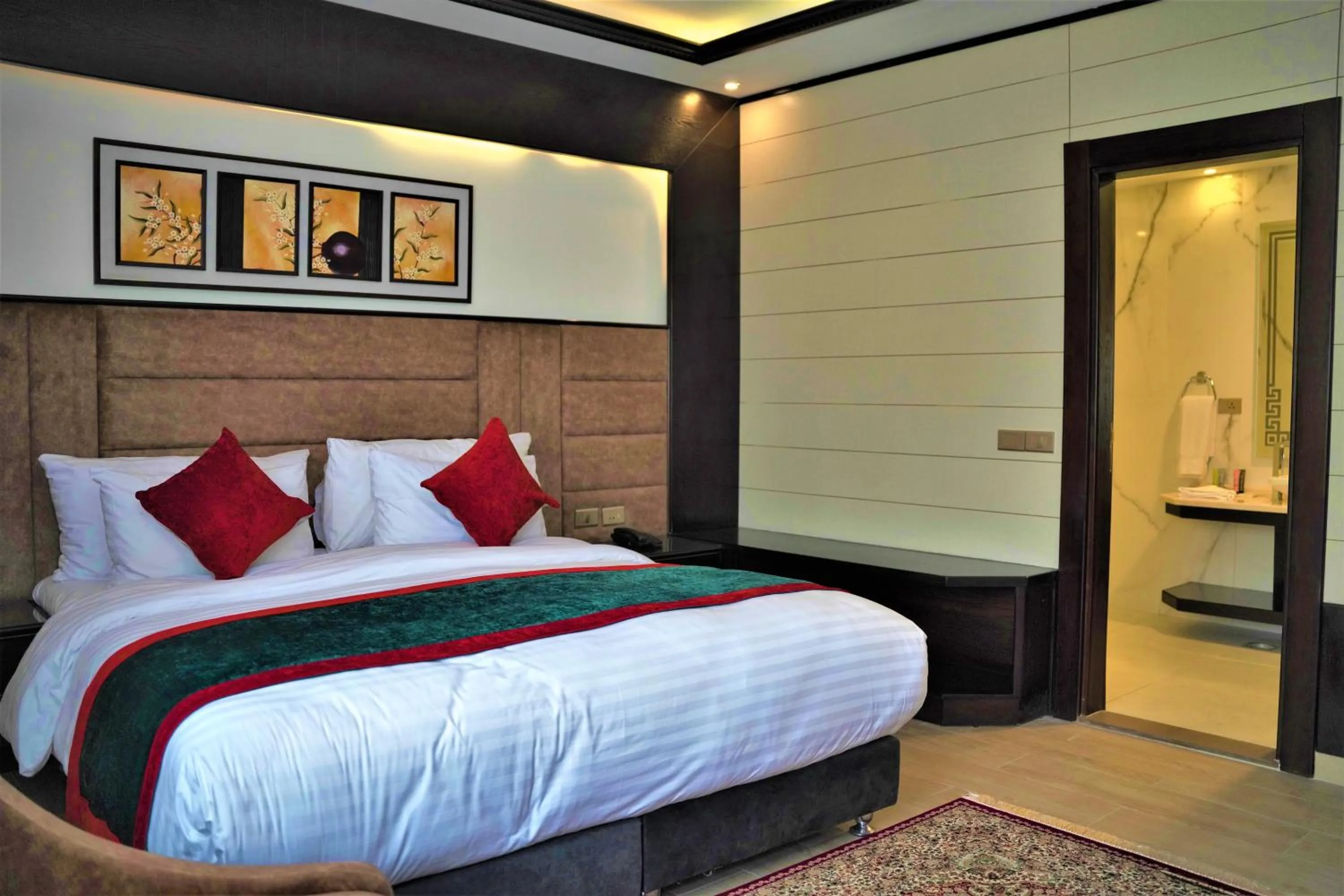 Bedroom, Bed in Petra Canyon Hotel